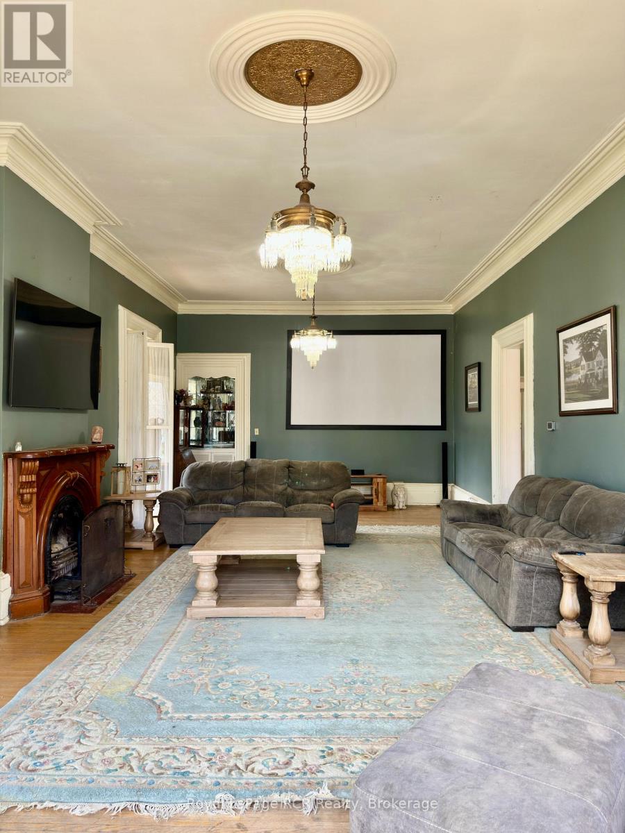 388 Durham Road E Property Photo 18