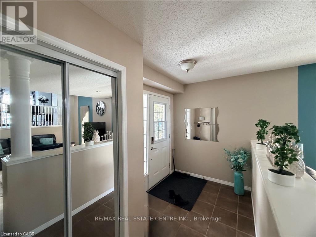 15 Gees Way Property Photo 3