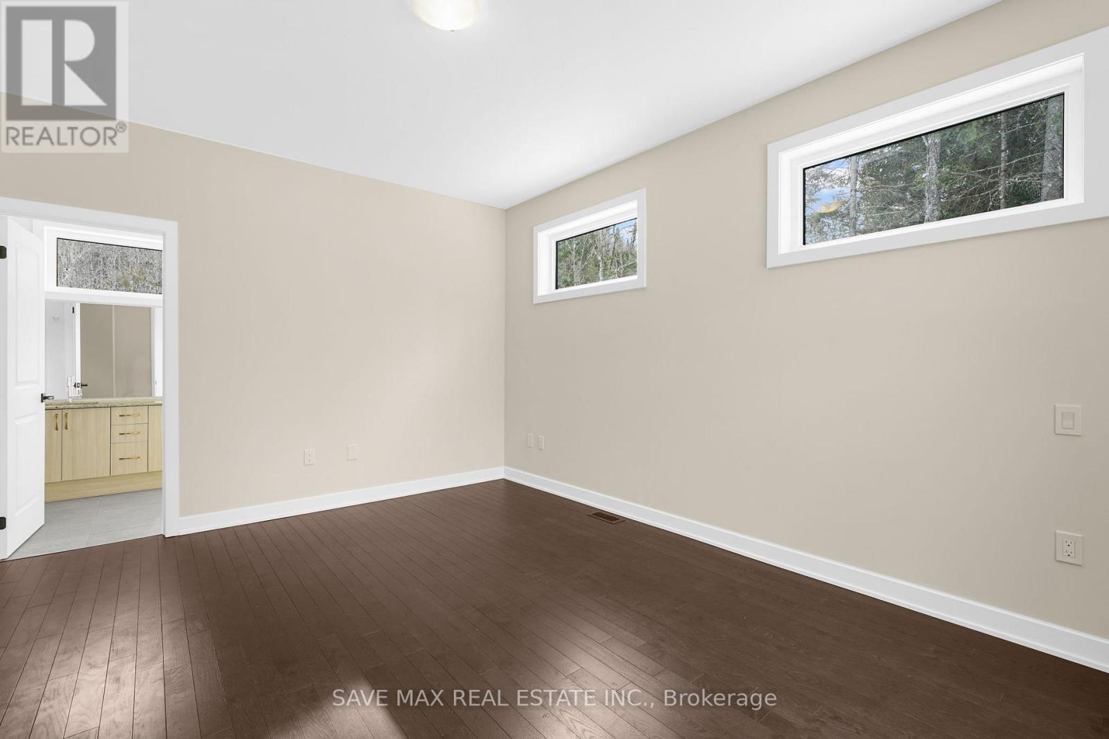 1007 Kingsridge Court Property Photo 11