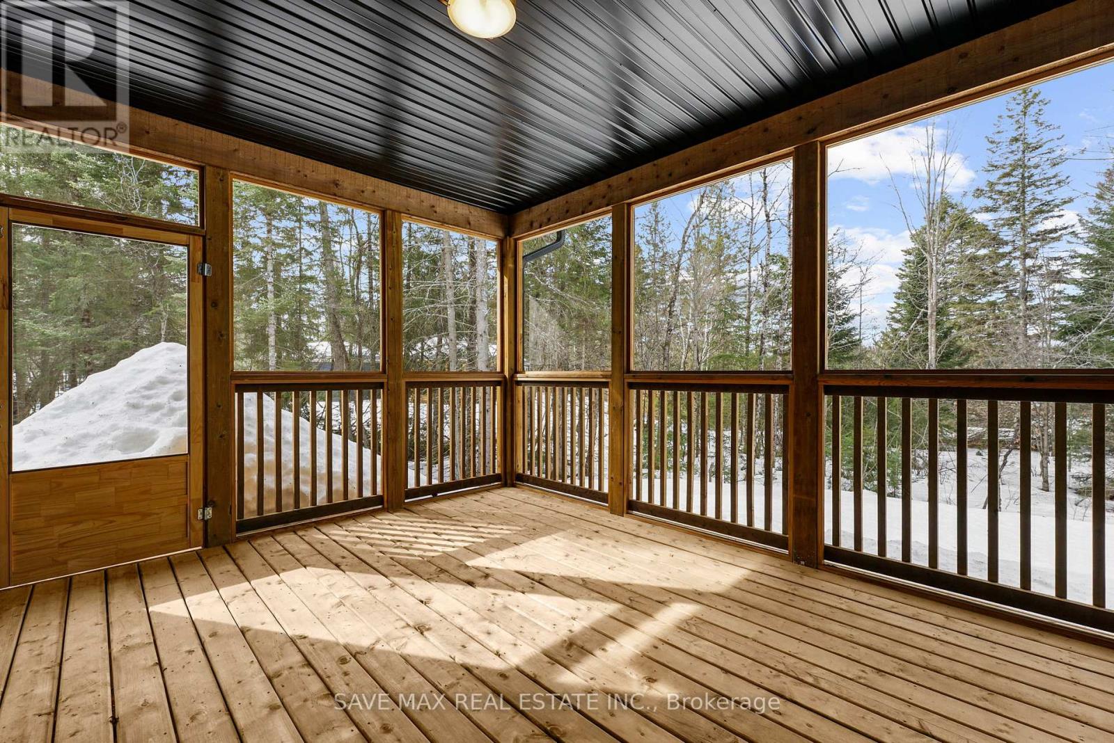 1007 Kingsridge Court Property Photo 14