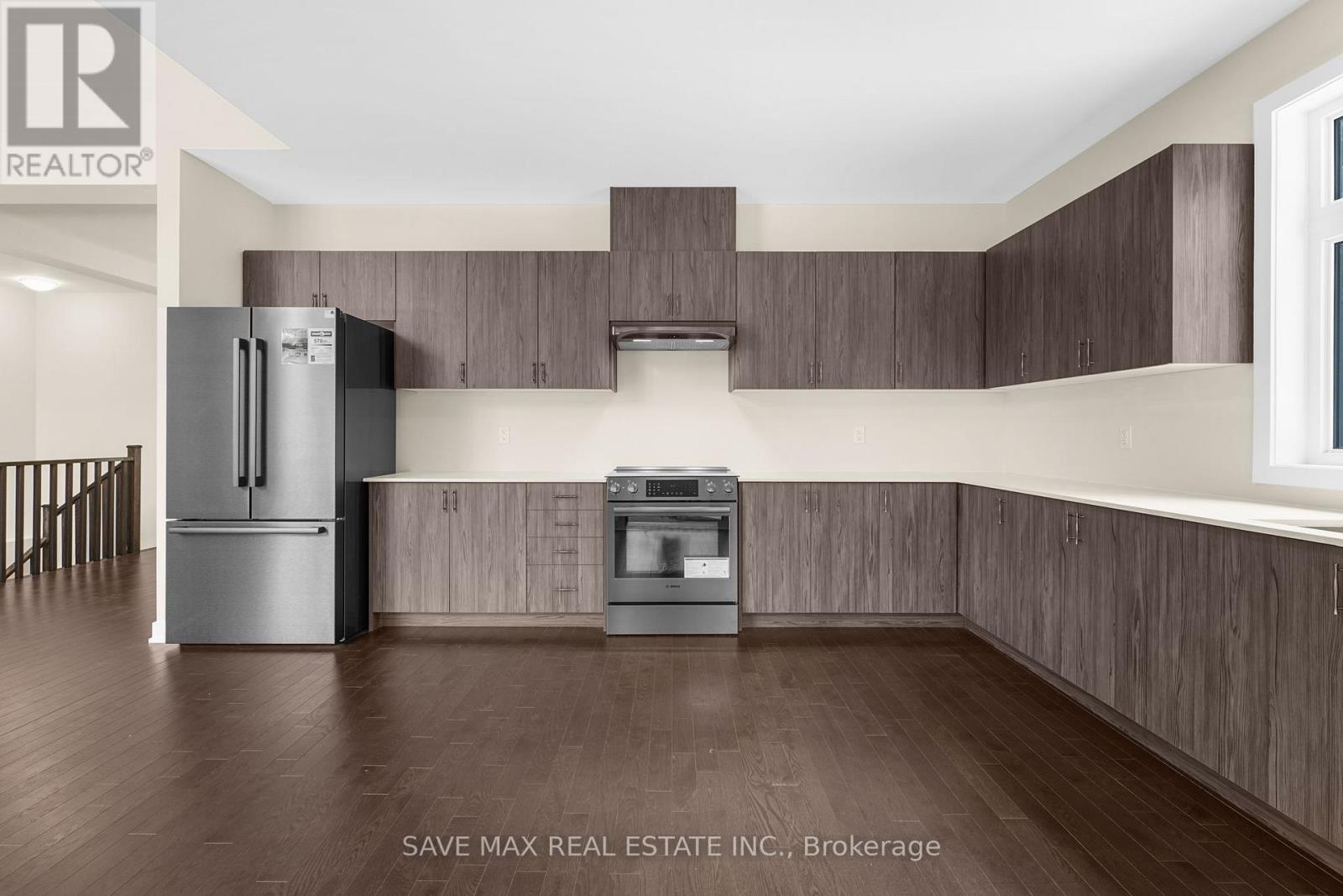 1007 Kingsridge Court Property Photo 29