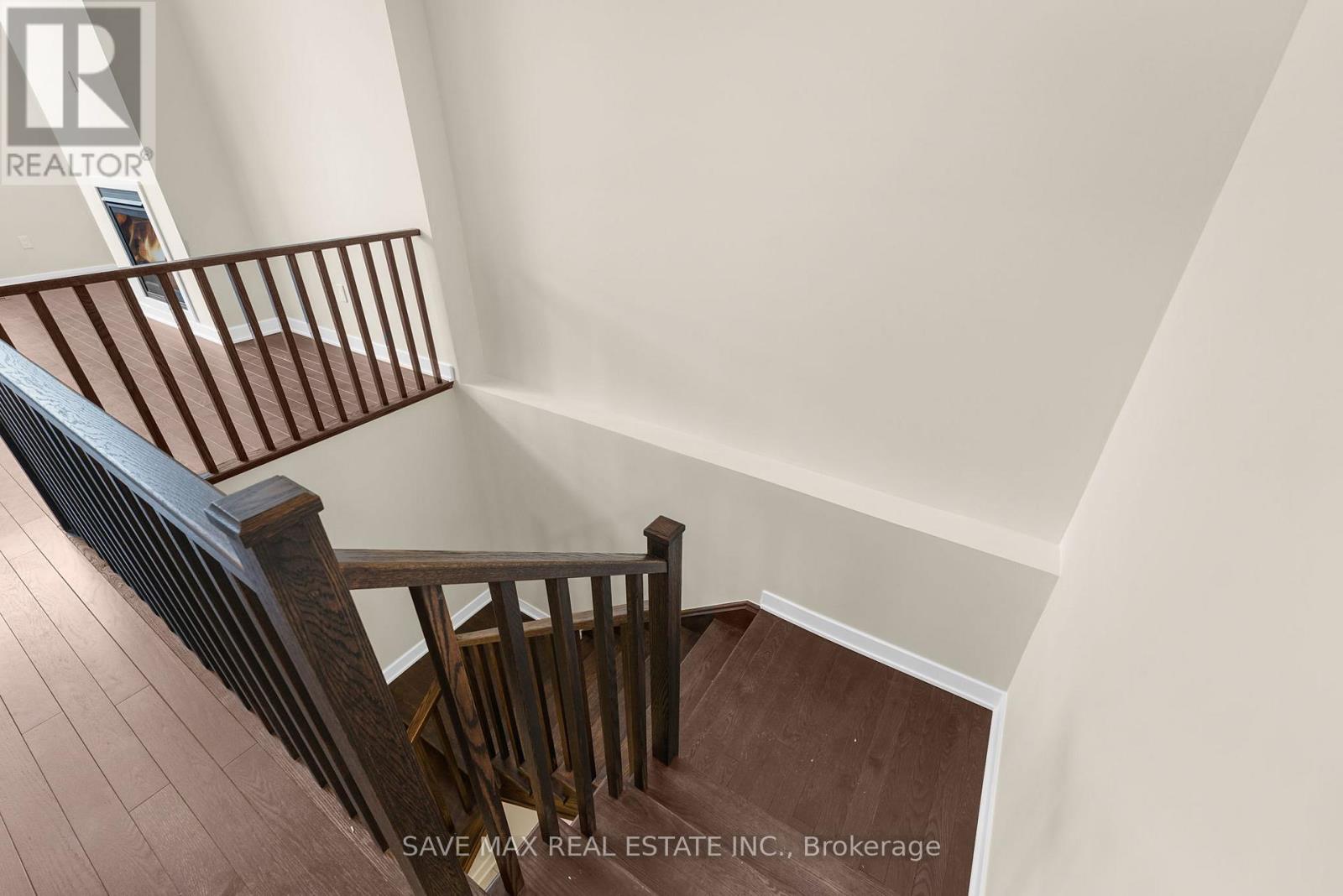 1007 Kingsridge Court Property Photo 40