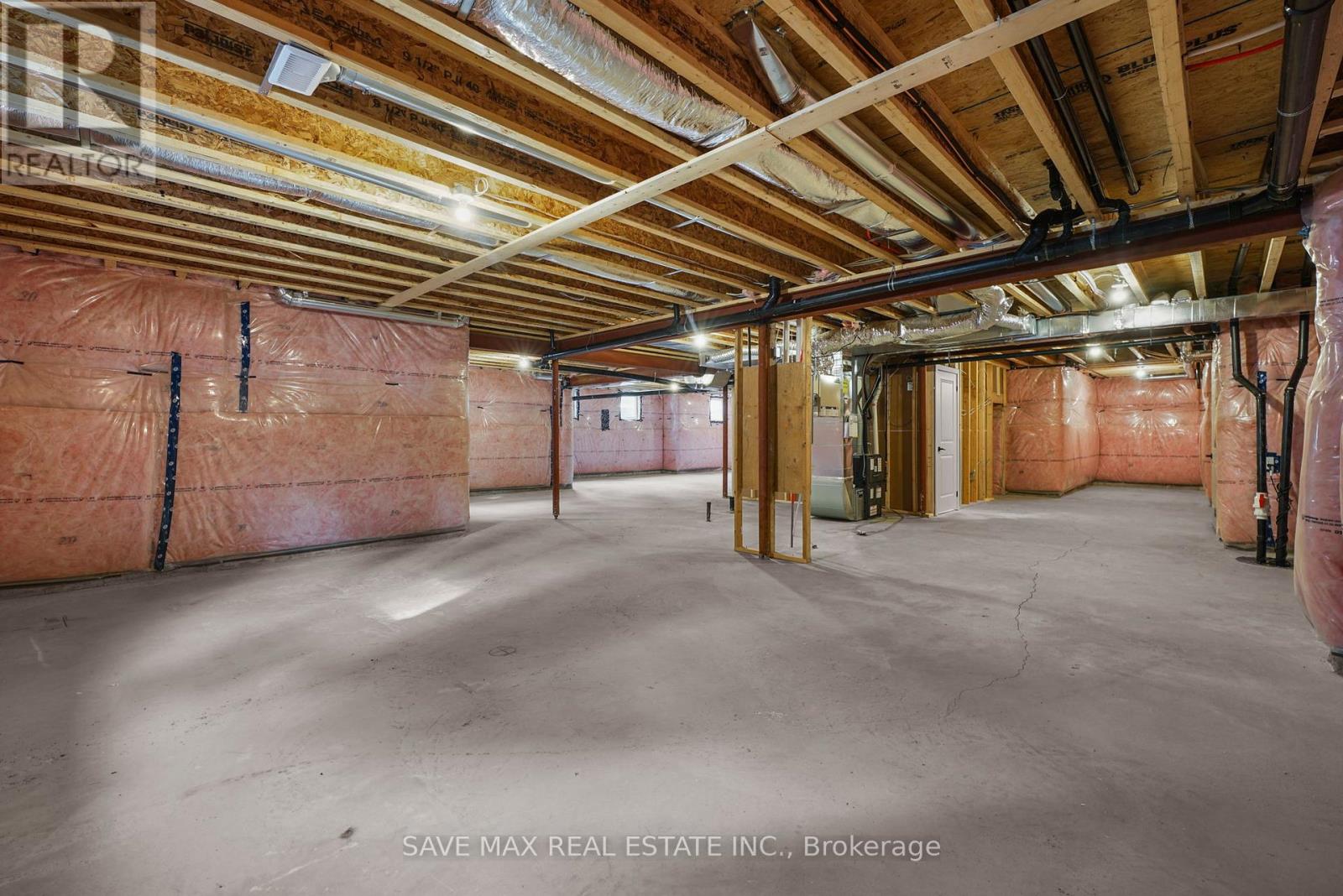 1007 Kingsridge Court Property Photo 42