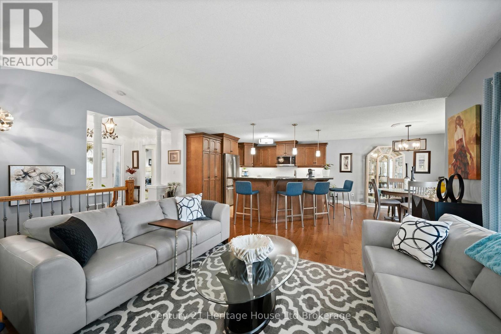 150 Forestway Trail Property Photo 8