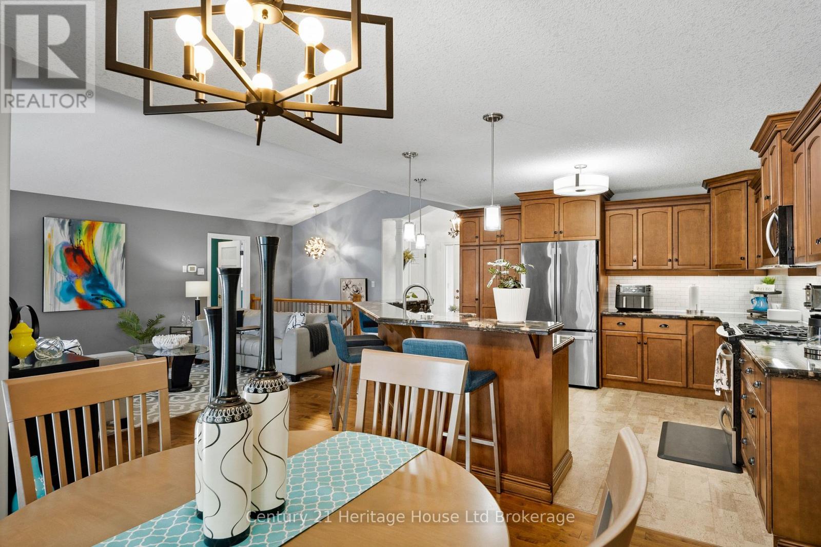150 Forestway Trail Property Photo 13