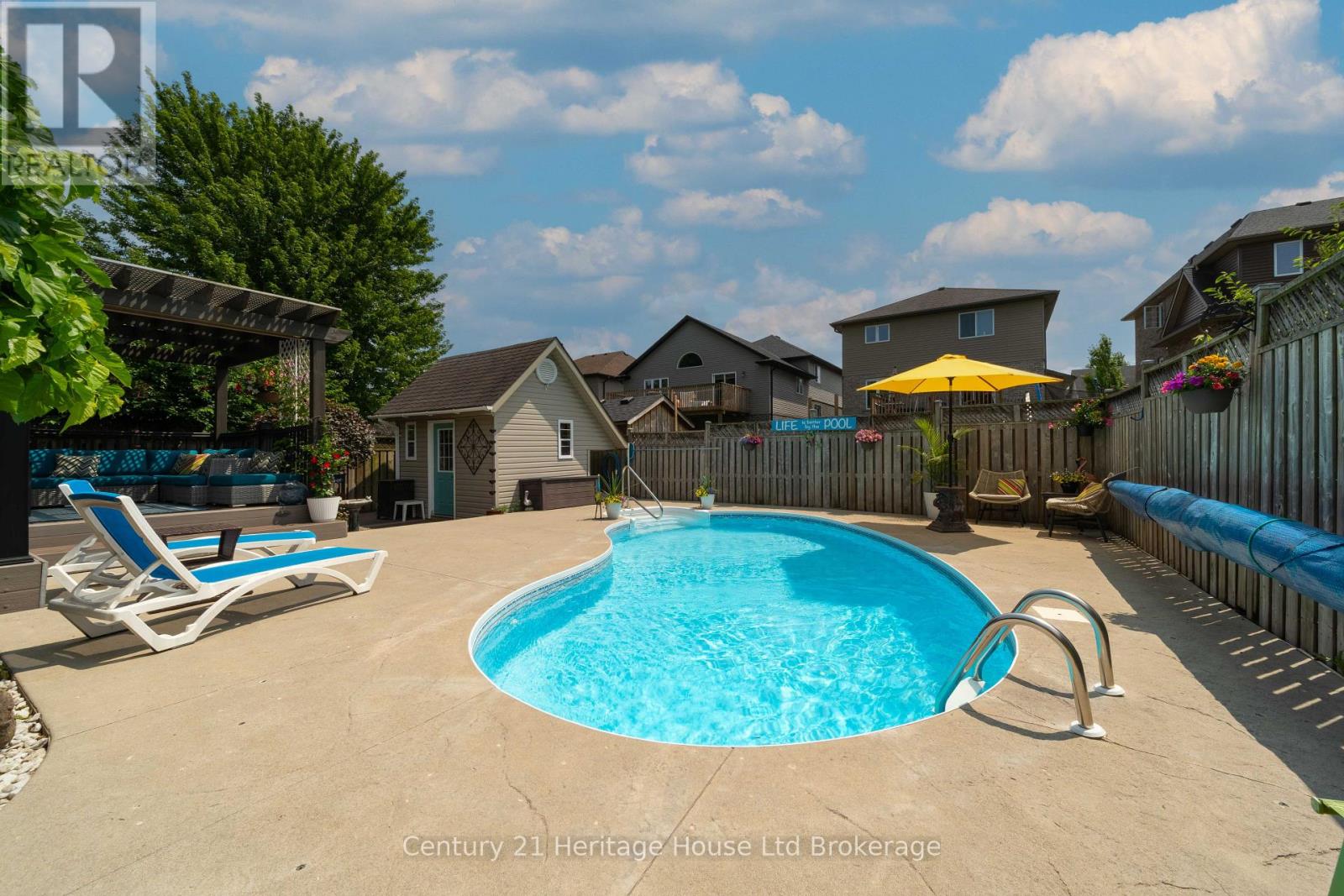 150 Forestway Trail Property Photo 38