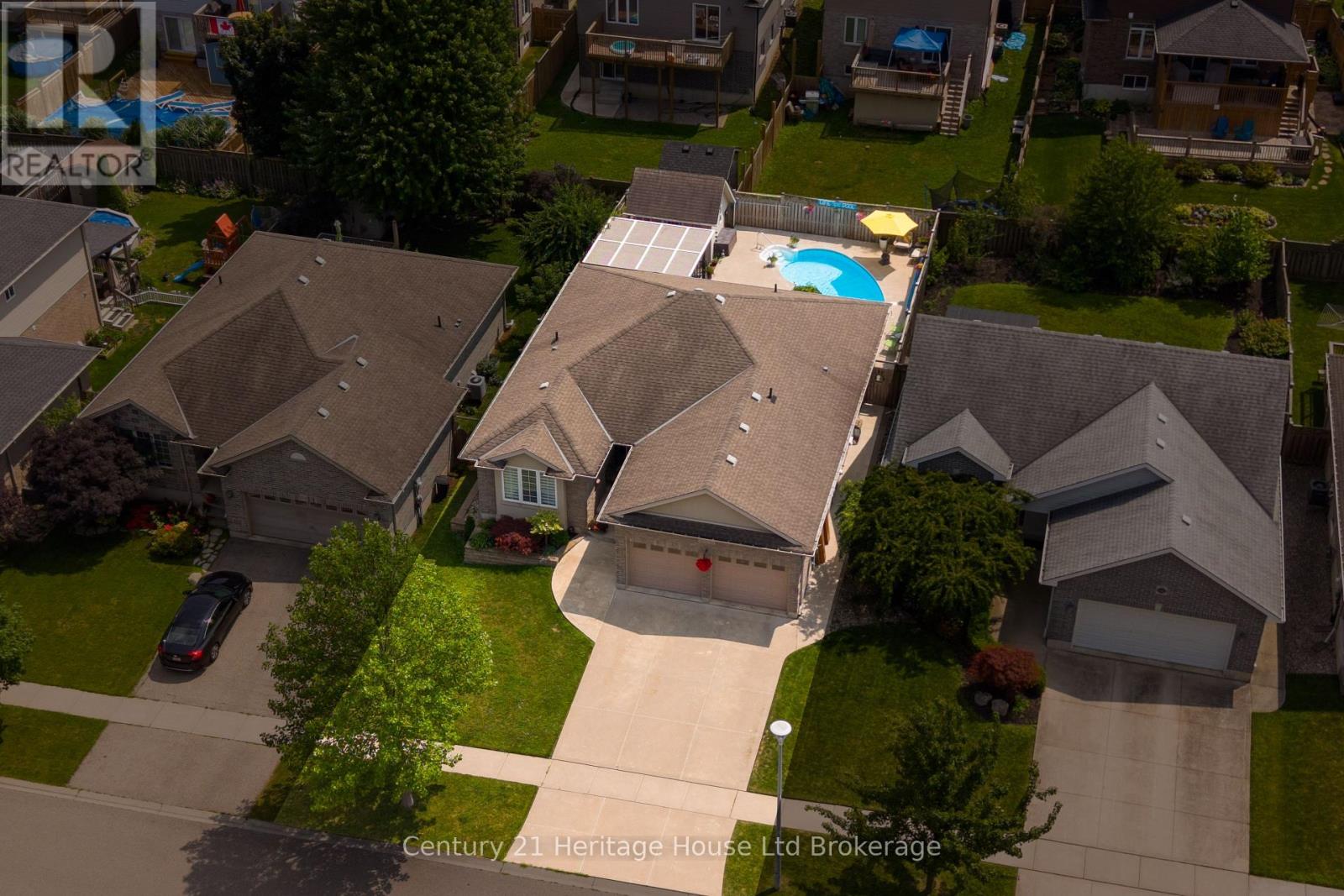 150 Forestway Trail Property Photo 48