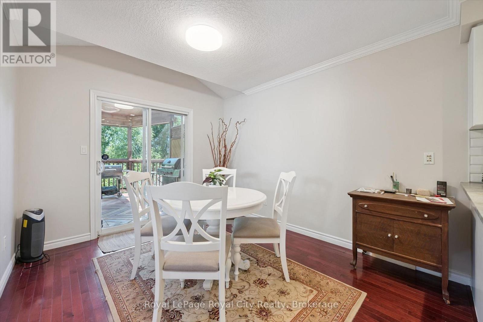 220 Carrington Drive Property Photo 11