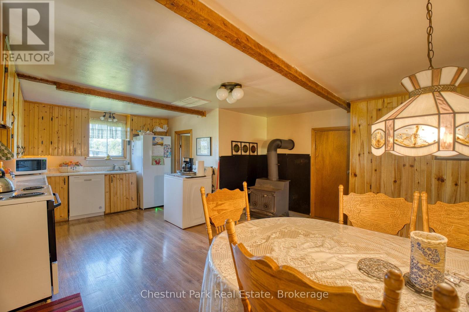 1143 Highway 6 Property Photo 6