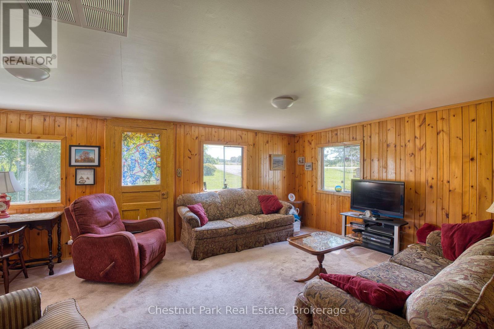 1143 Highway 6 Property Photo 8