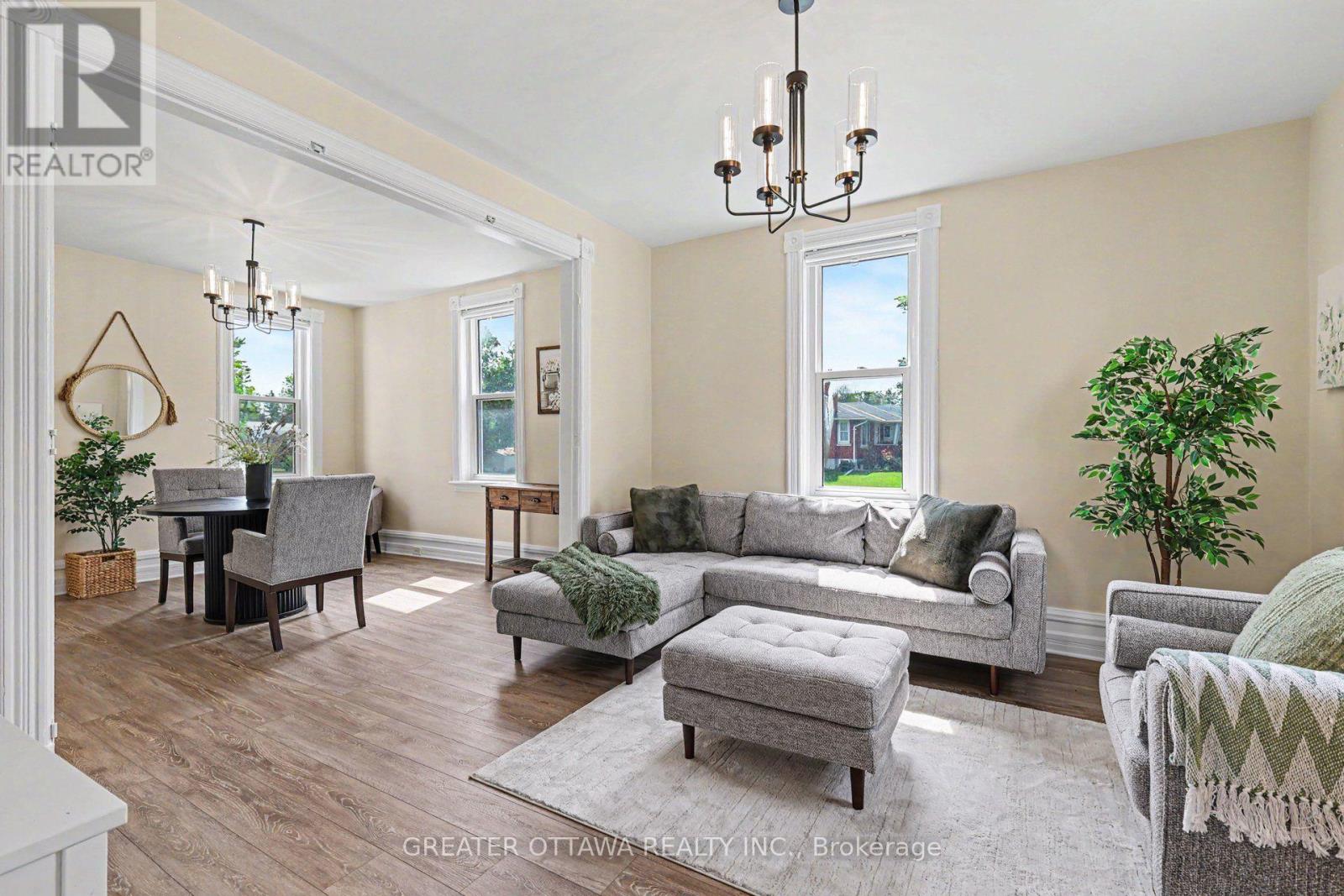3607 Mcbean Street Property Photo 2