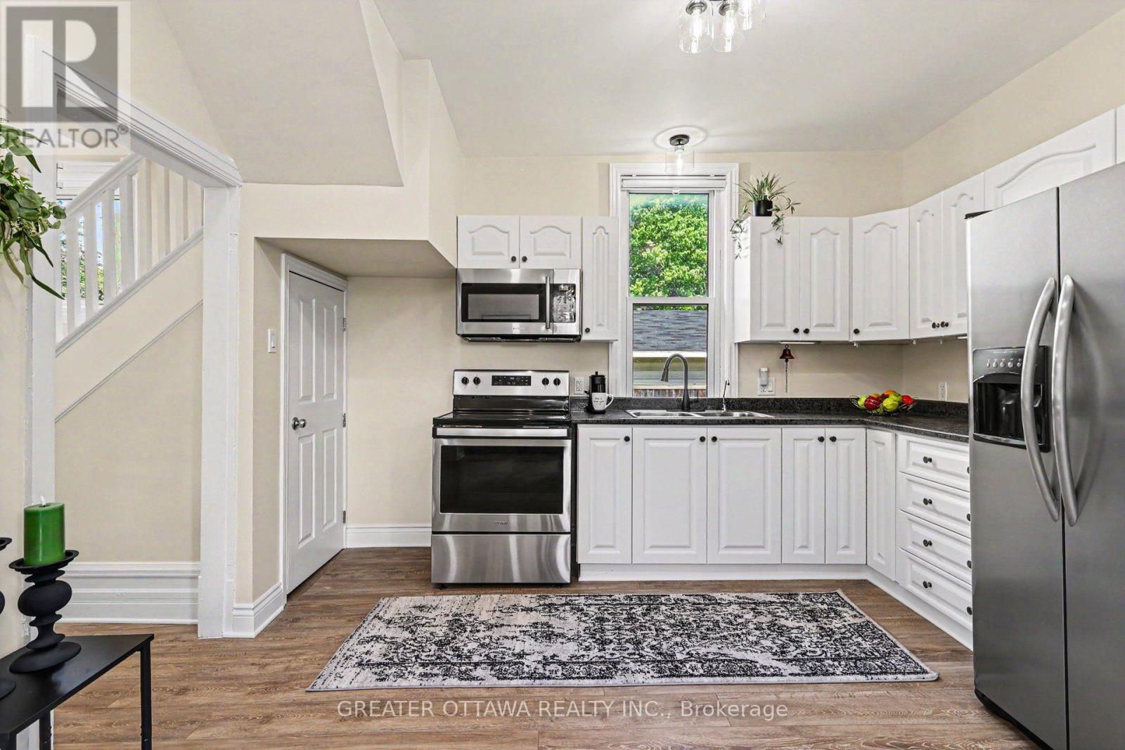 3607 Mcbean Street Property Photo 5