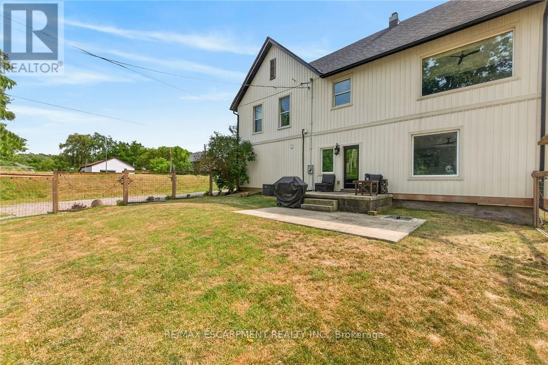 7327 Rainham Road Property Photo 36