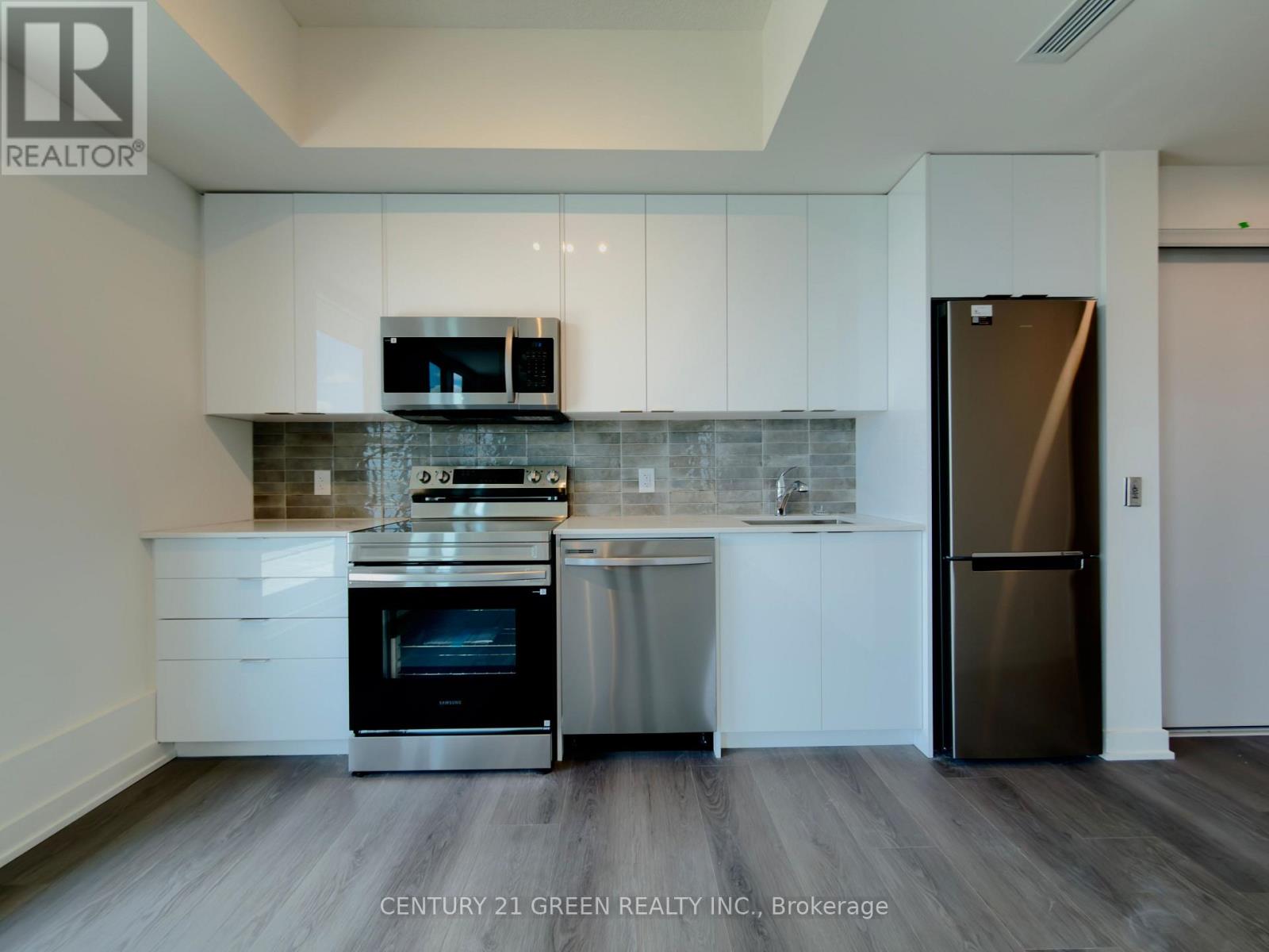 1705 - 33 Erie Avenue Property Photo 3