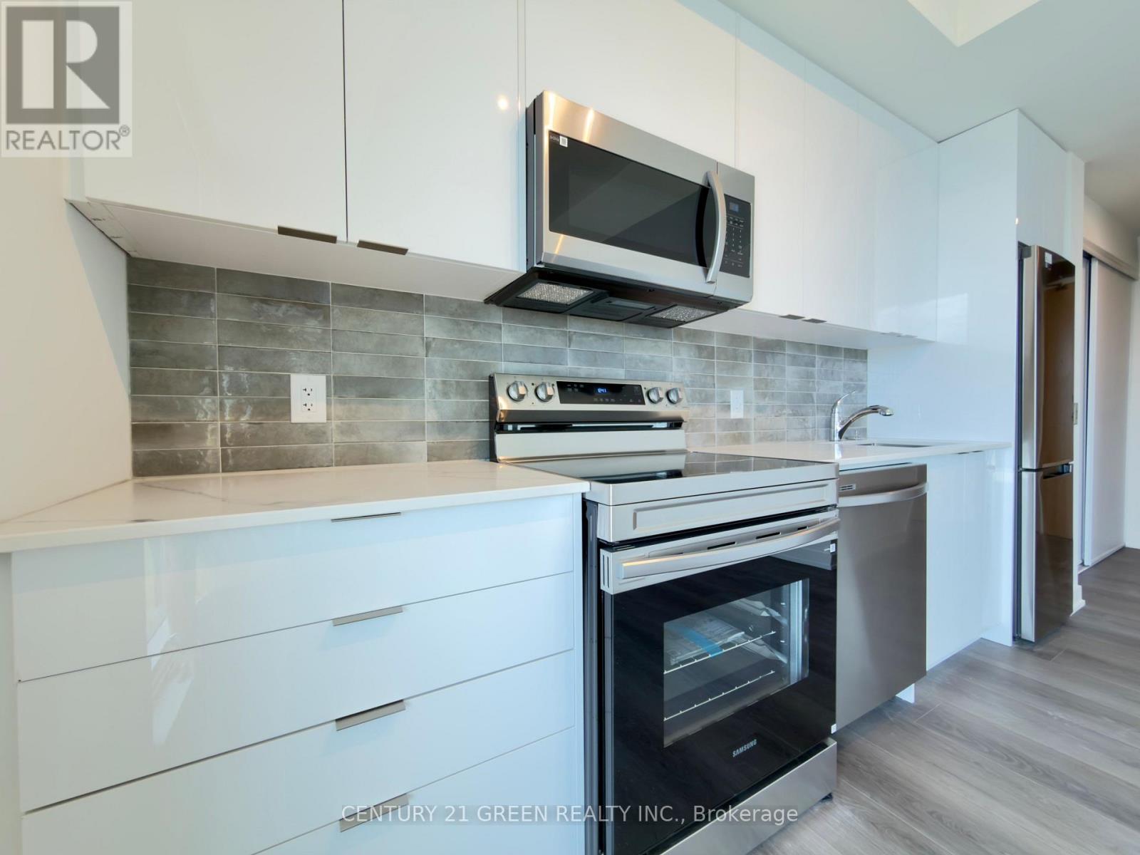 1705 - 33 Erie Avenue Property Photo 6