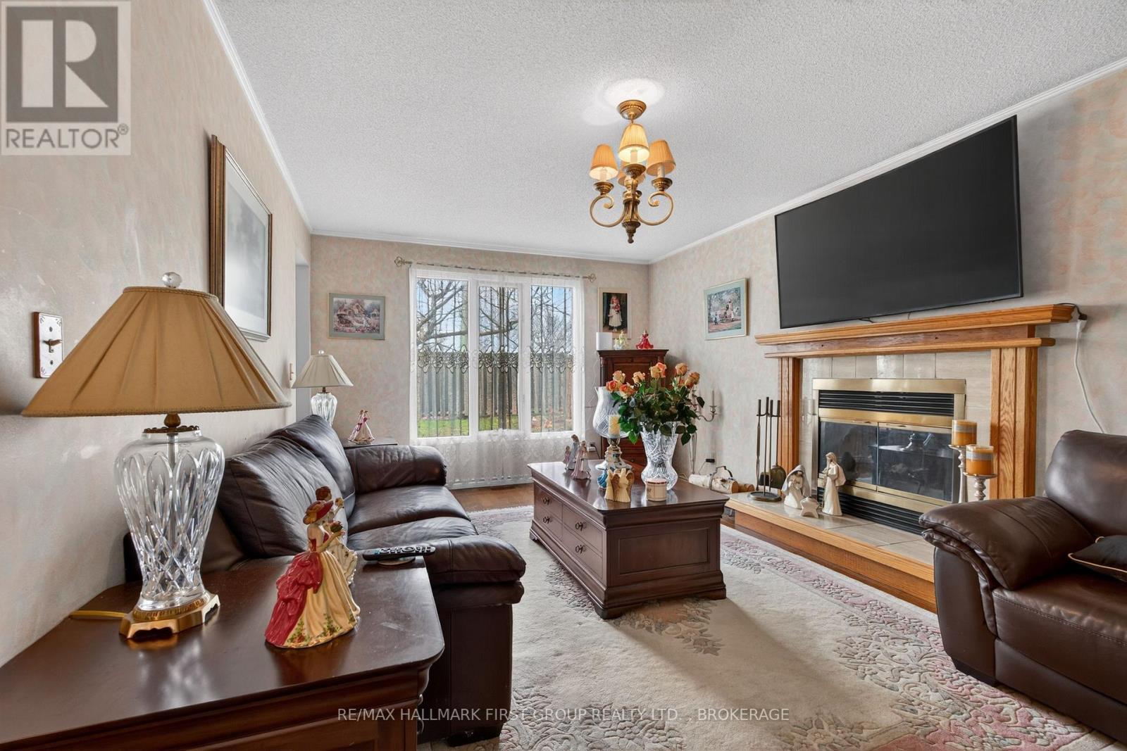 1130 Caitlin Crescent Property Photo 12