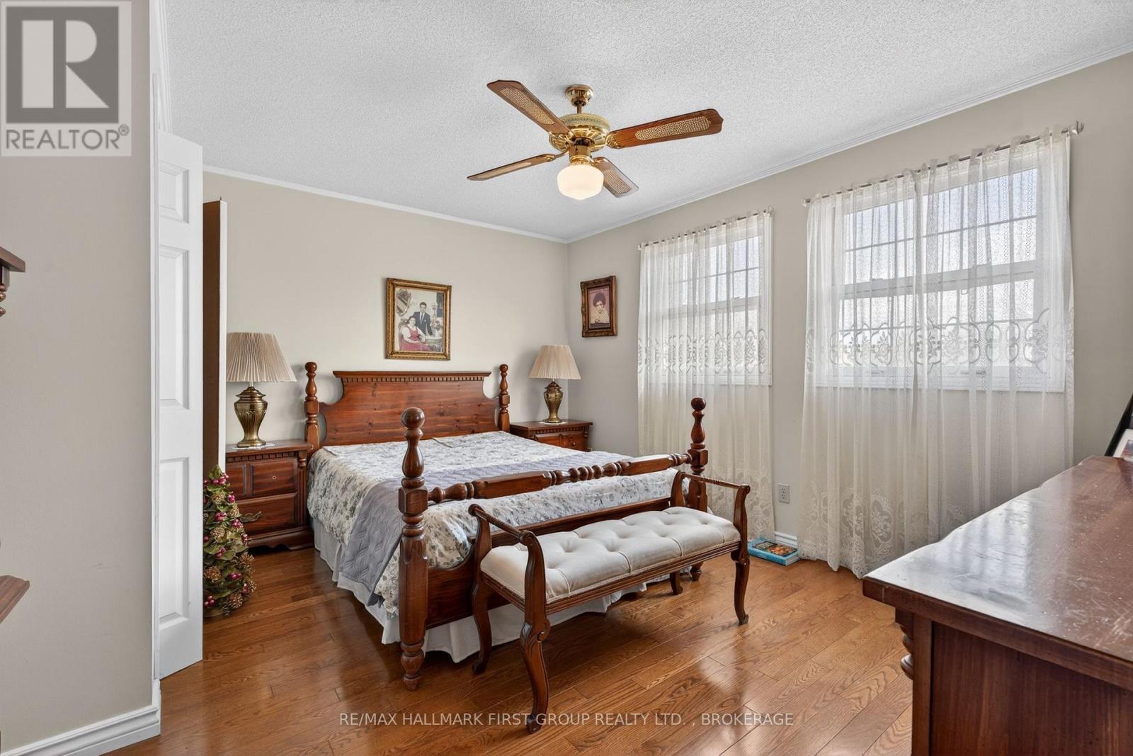 1130 Caitlin Crescent Property Photo 20