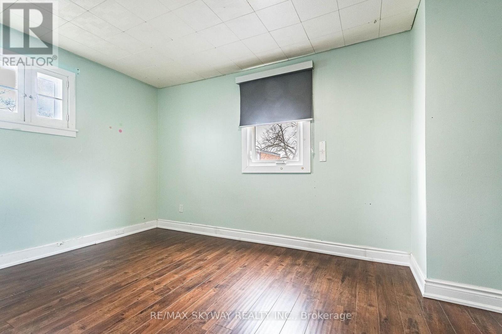 1230 Duke Street Property Photo 26