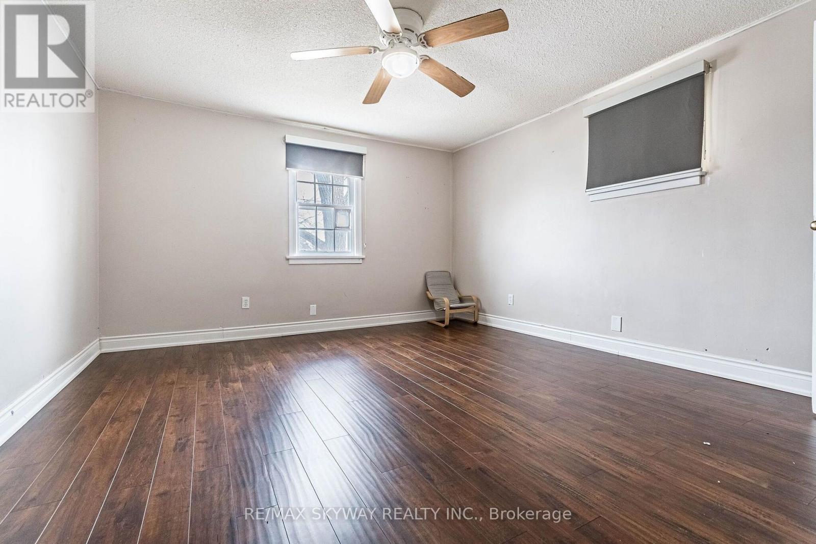 1230 Duke Street Property Photo 30