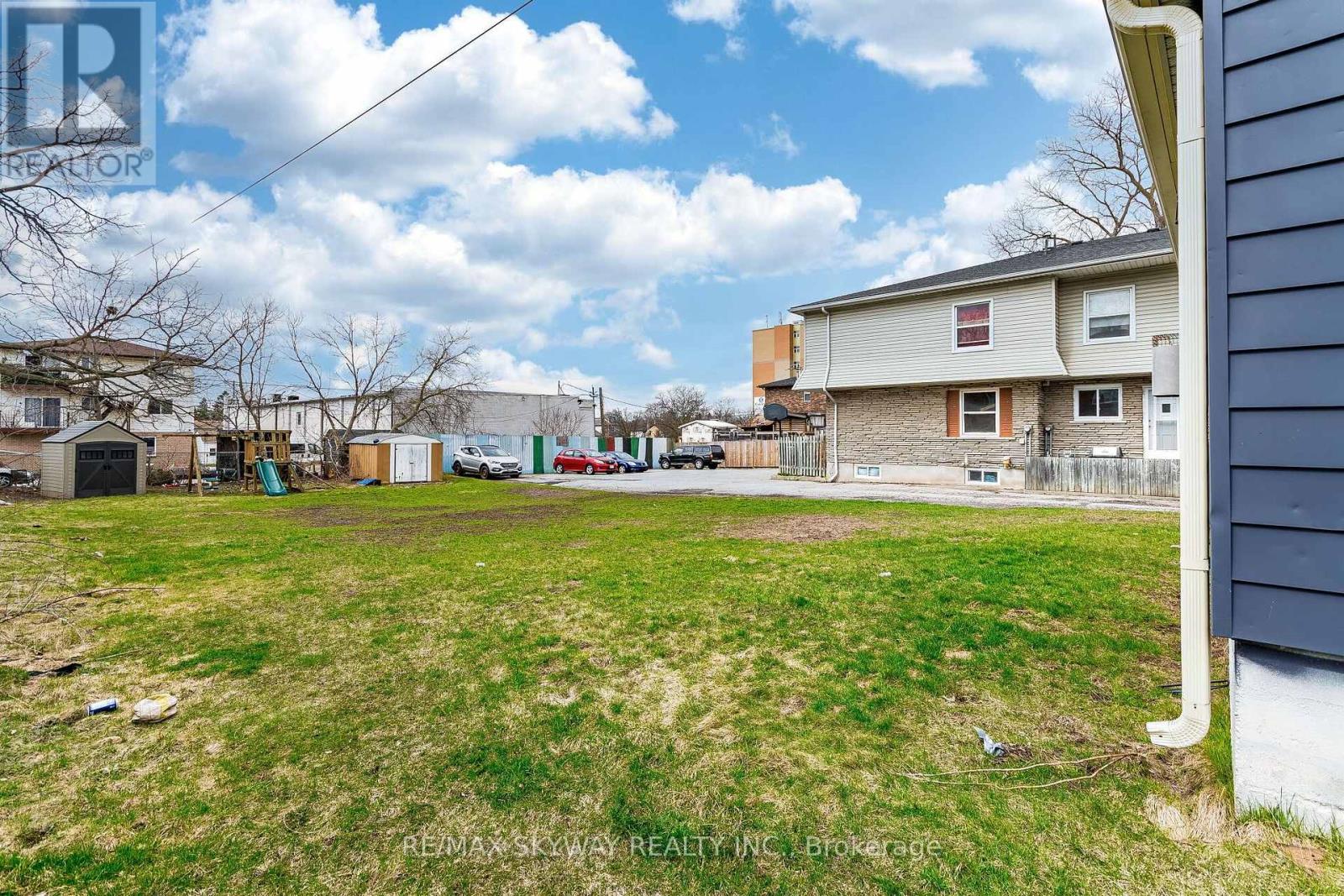 1230 Duke Street Property Photo 49