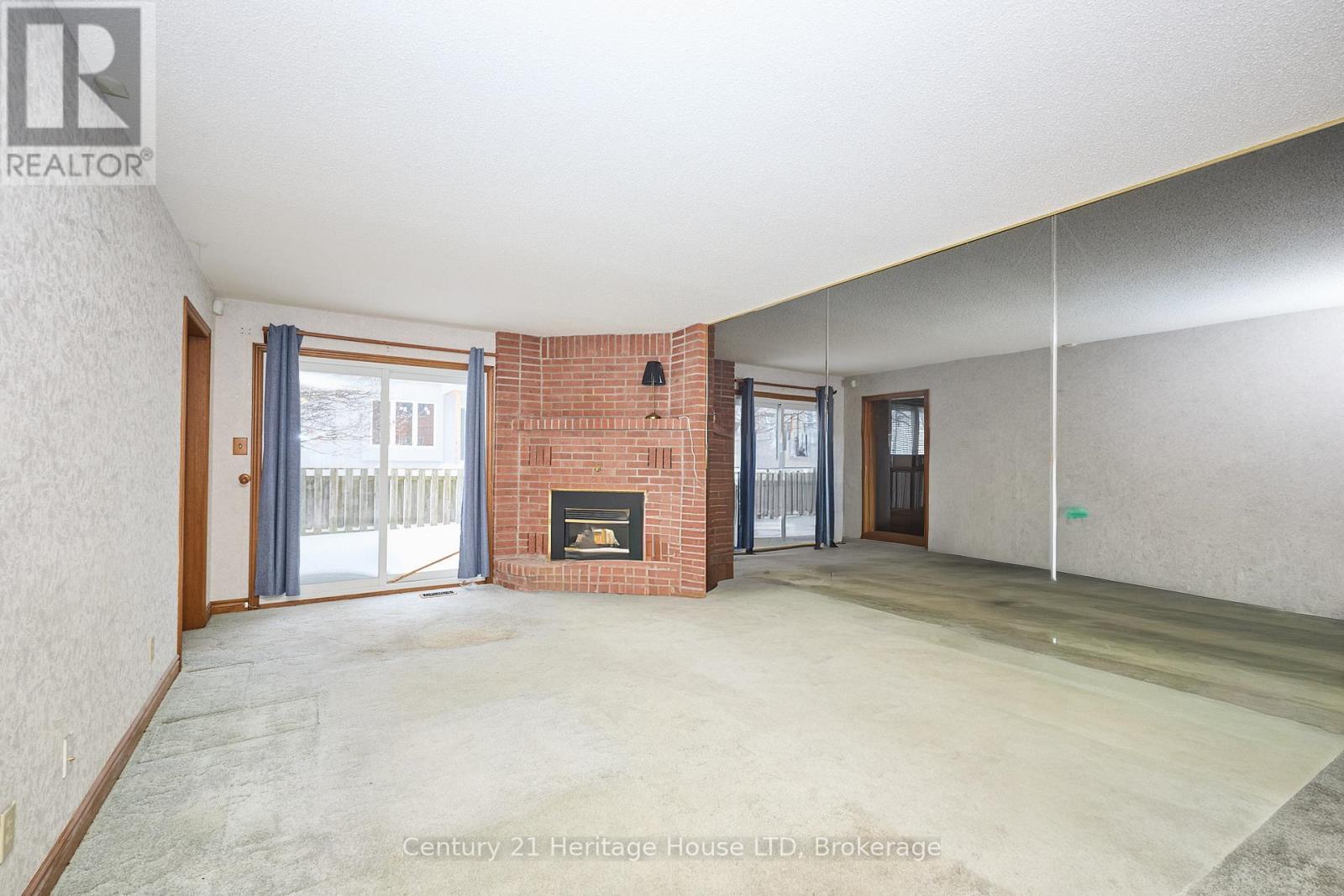 20 - 2720 Mewburn Road Property Photo 4