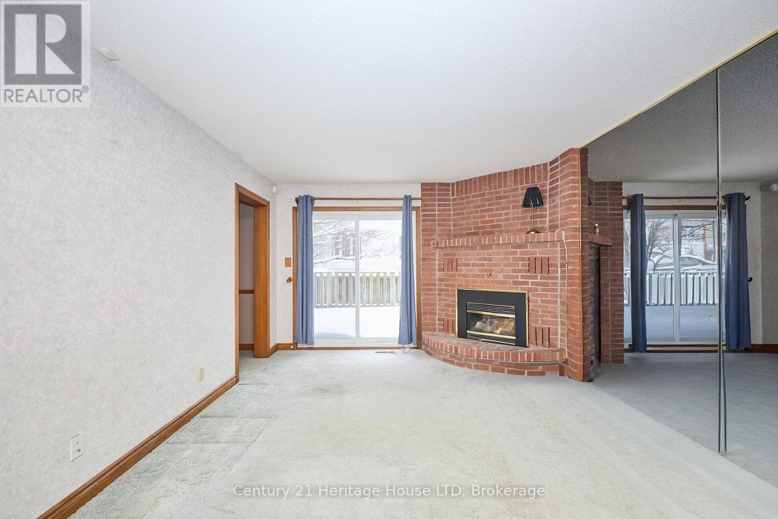 20 - 2720 Mewburn Road Property Photo 5