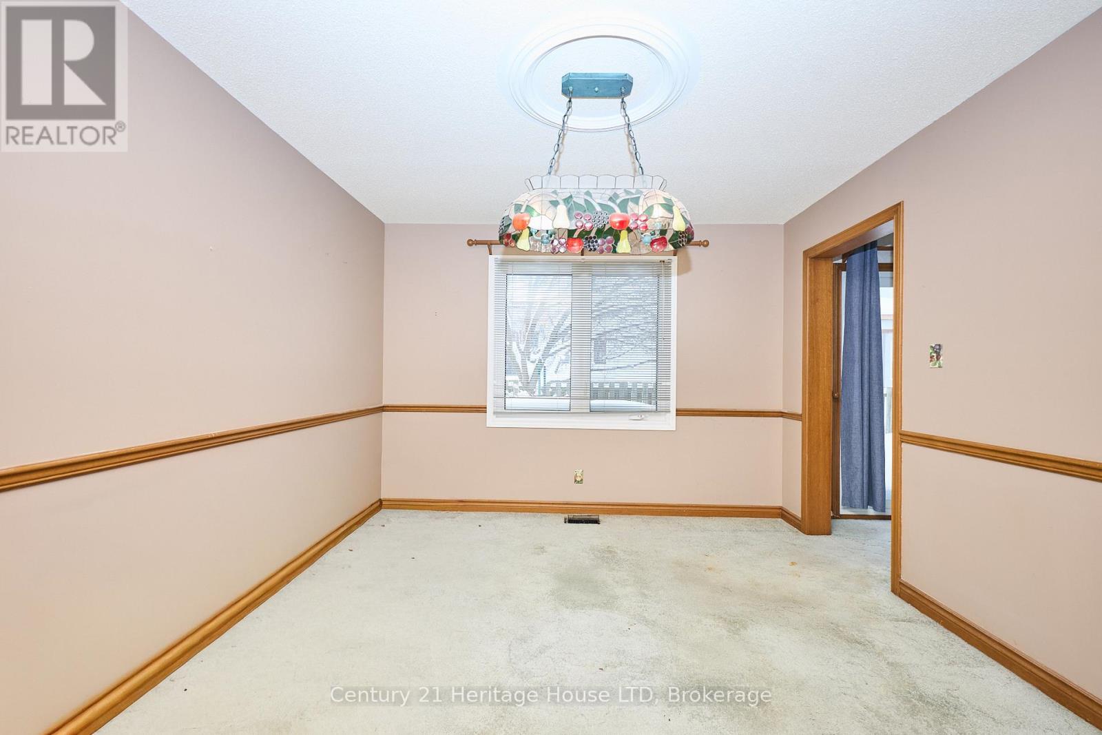 20 - 2720 Mewburn Road Property Photo 10