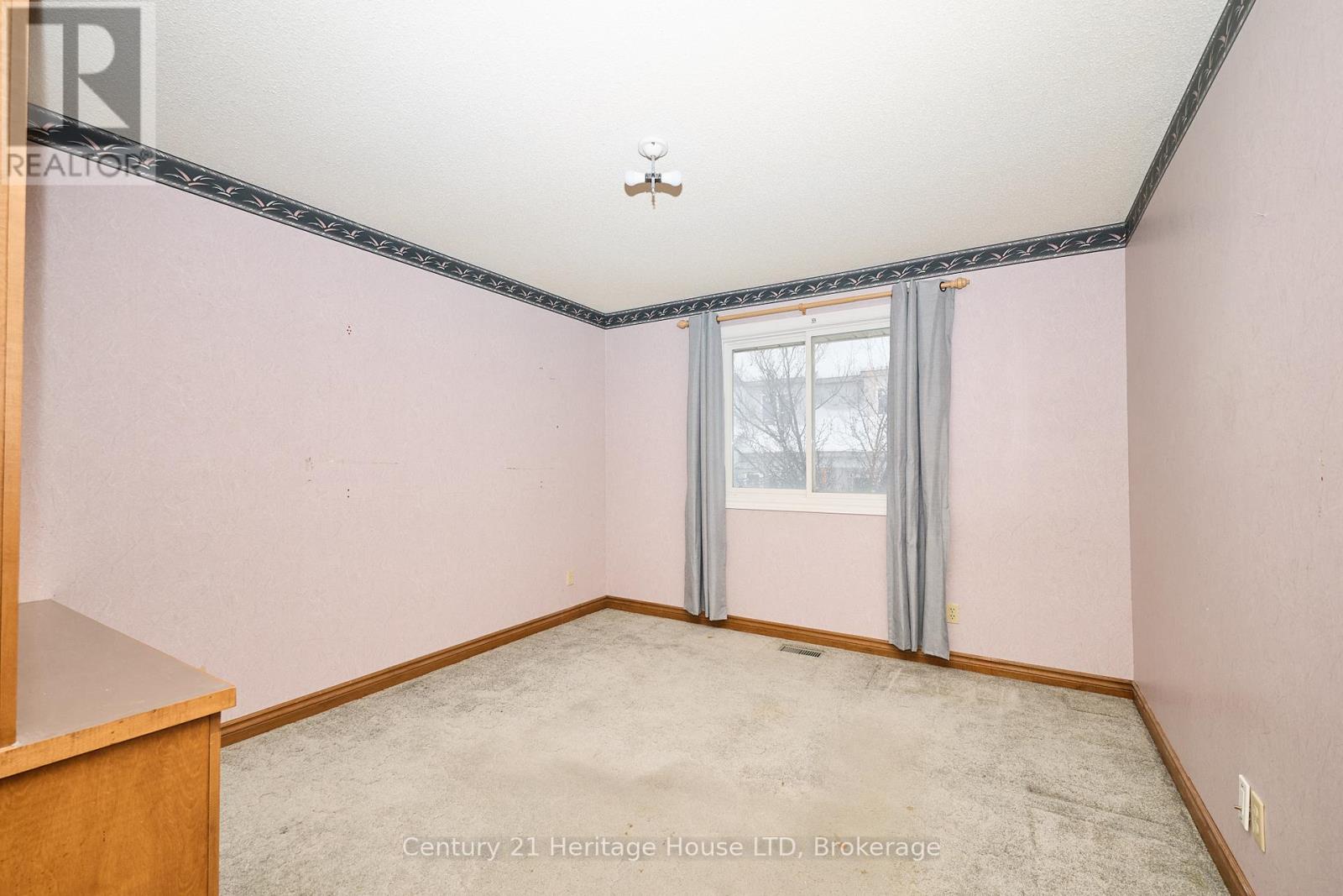 20 - 2720 Mewburn Road Property Photo 16