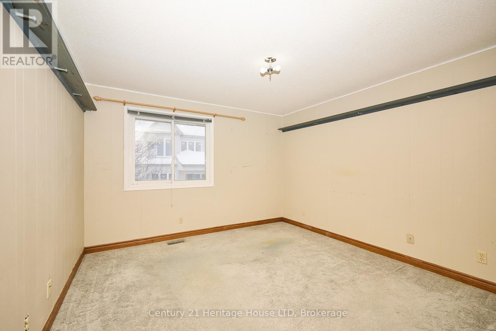 20 - 2720 Mewburn Road Property Photo 19
