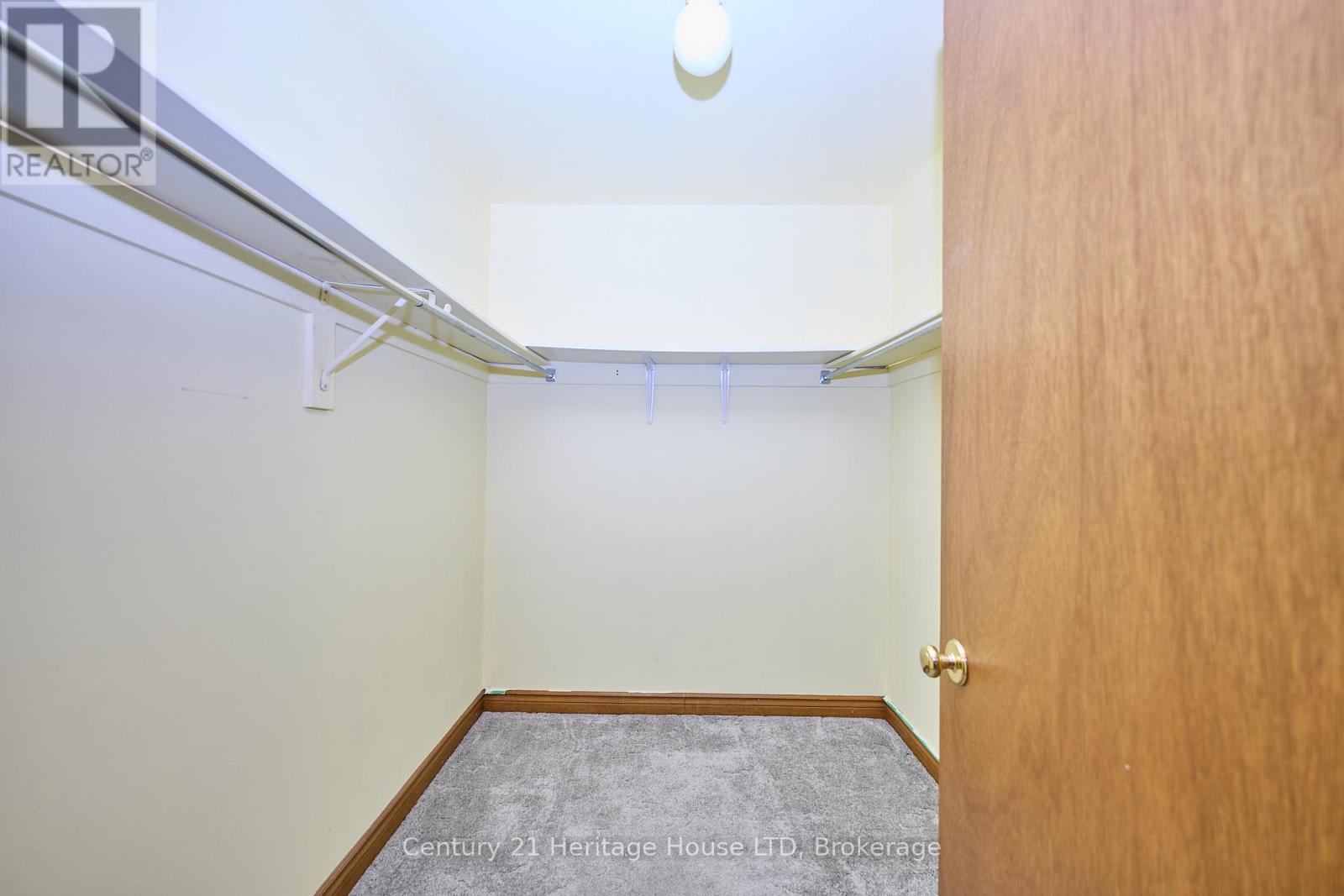 20 - 2720 Mewburn Road Property Photo 21