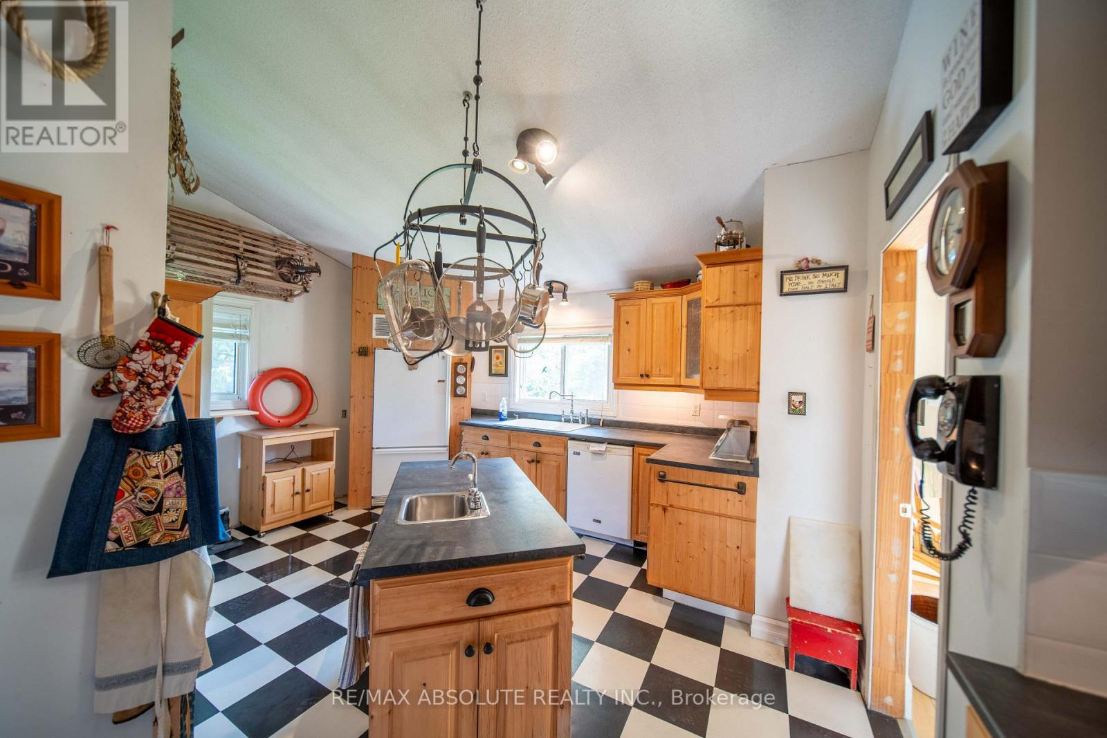 1543 Gagnon Road Property Photo 15