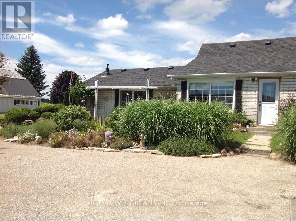 1632 Highway 3 Property Photo 4