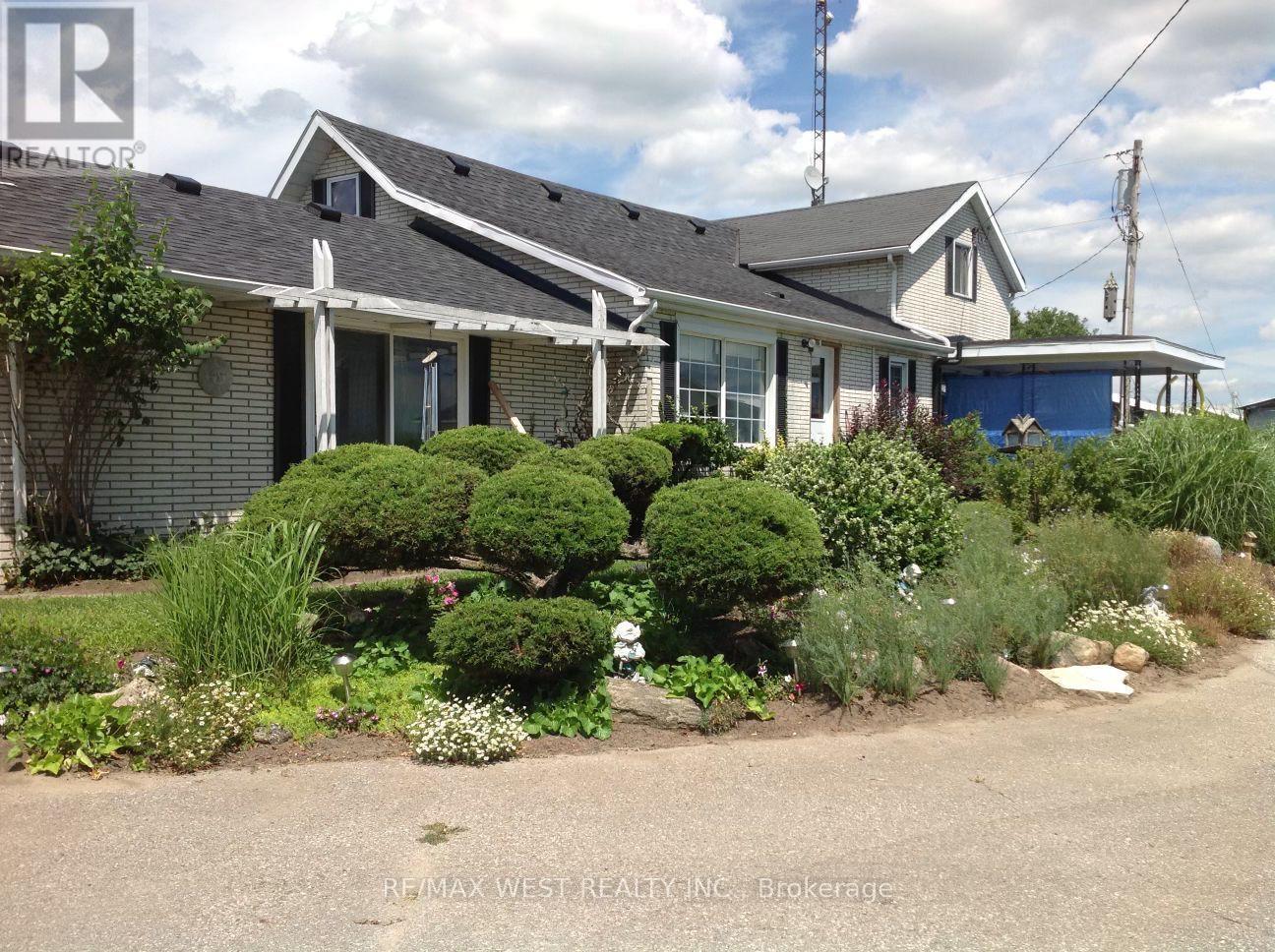 1632 Highway 3 Property Photo 5