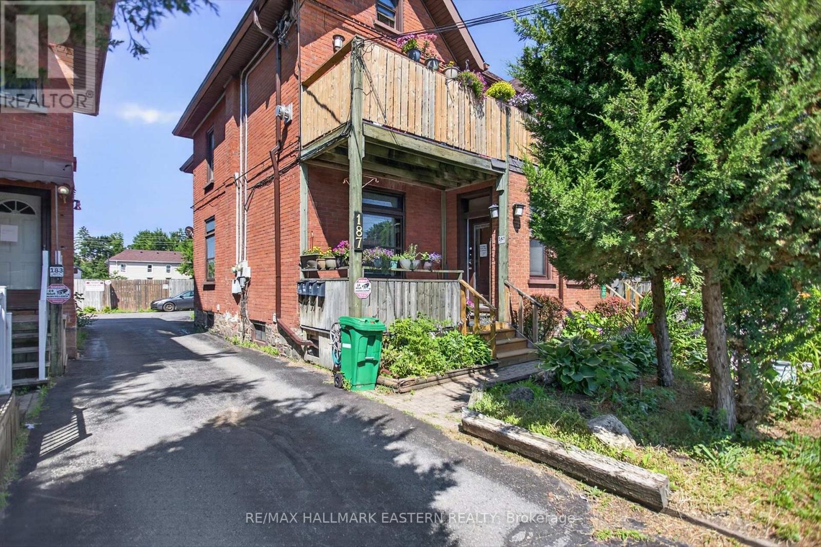 187 Aylmer Street N Property Photo 7