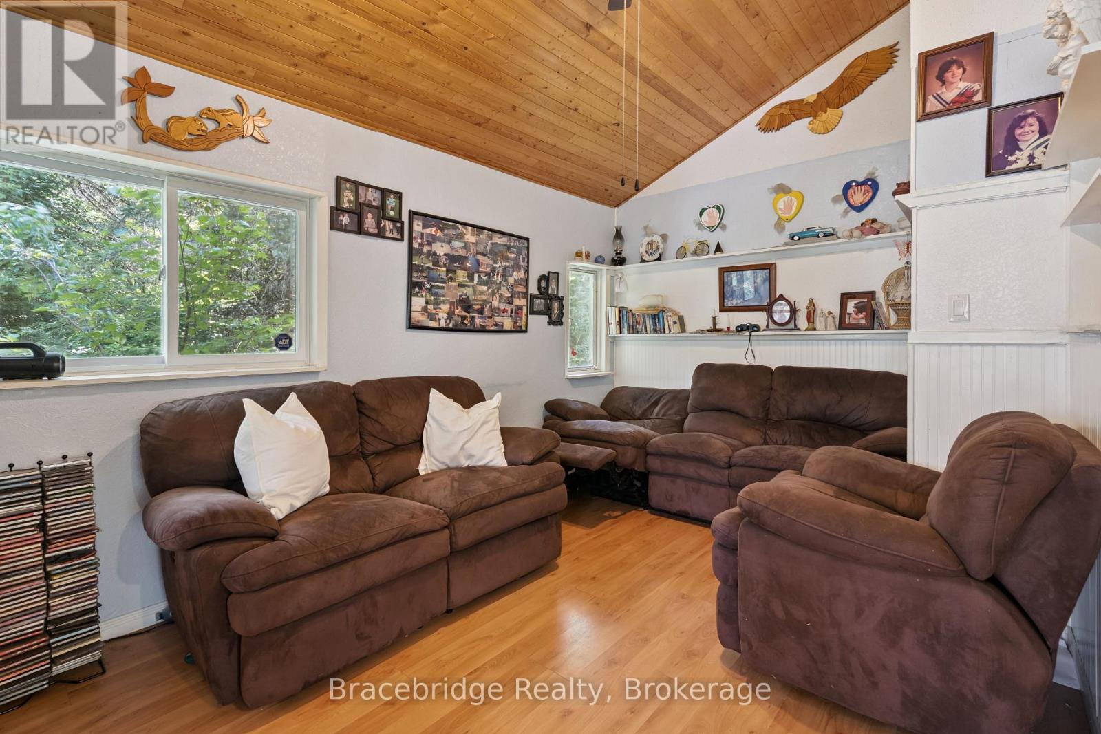 1100 Colony Road Property Photo 8