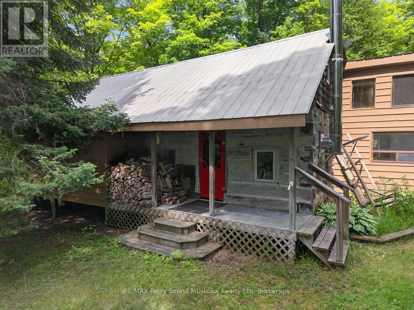 32 SHADY MAPLE TRAIL