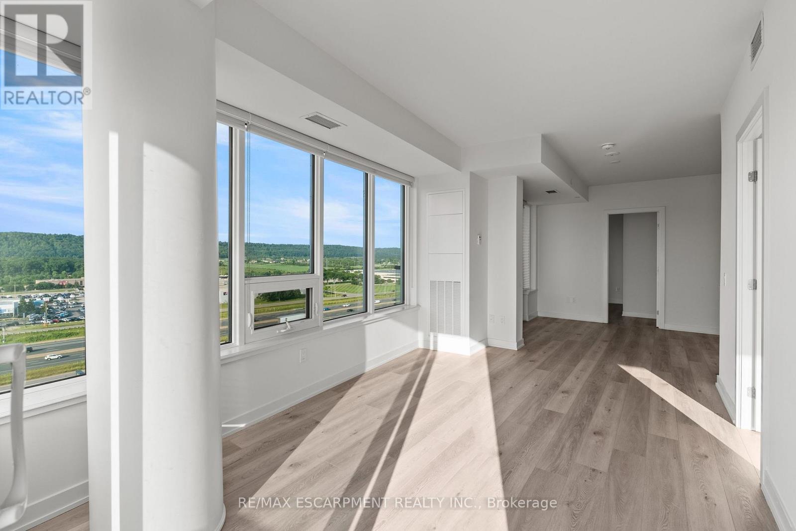 1311 - 385 Winston Road Property Photo 10