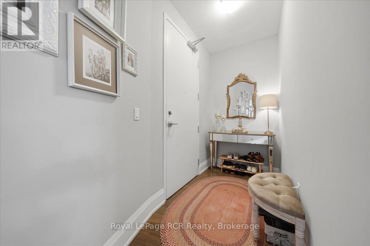 501 - 80 9th Street E Property Photo 3