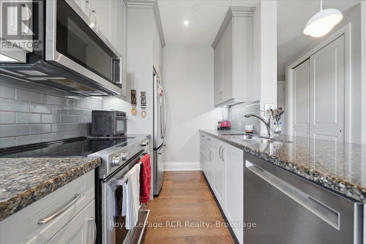 501 - 80 9th Street E Property Photo 23