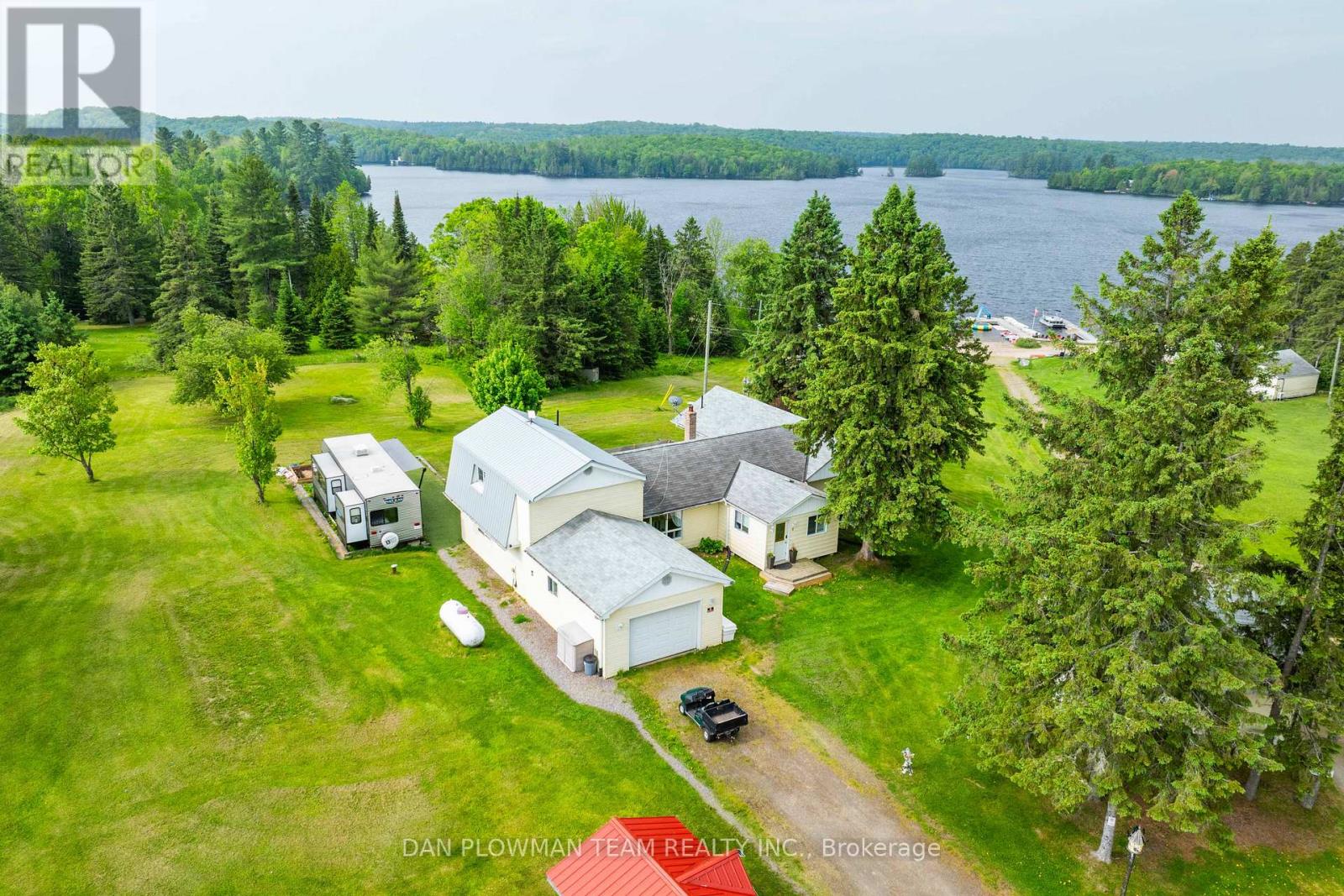 184 Chapman Drive Property Photo 2