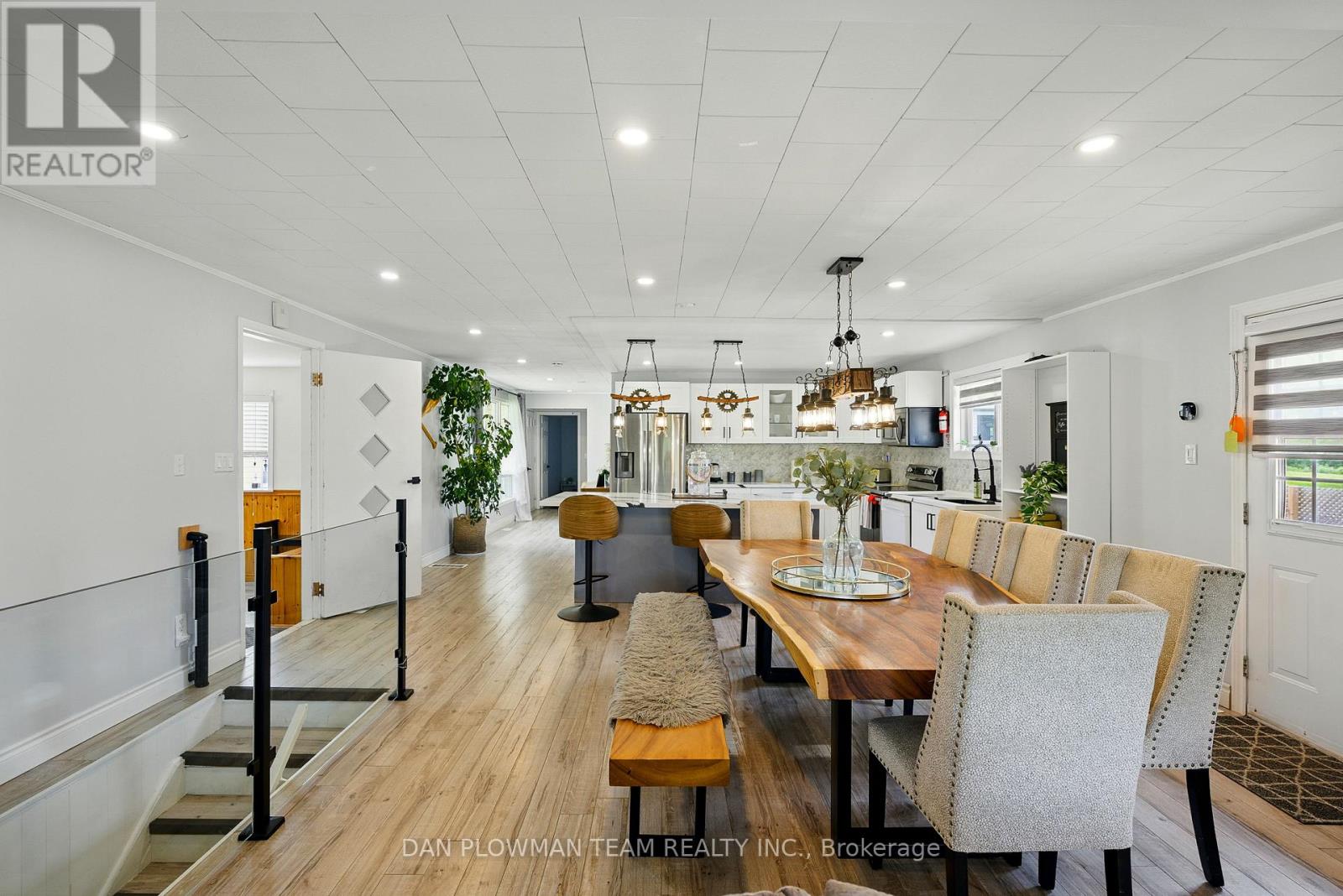 184 Chapman Drive Property Photo 6