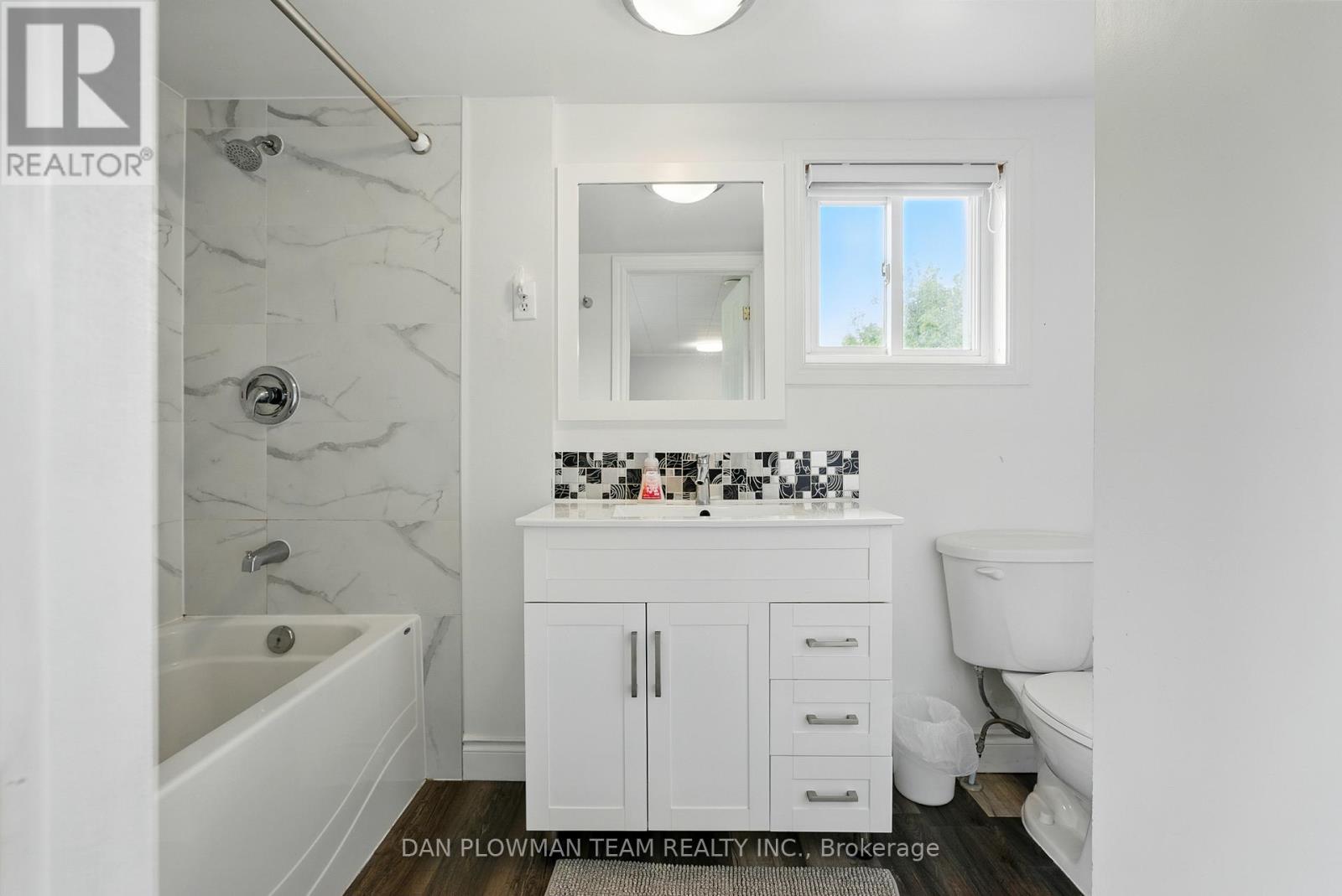 184 Chapman Drive Property Photo 11