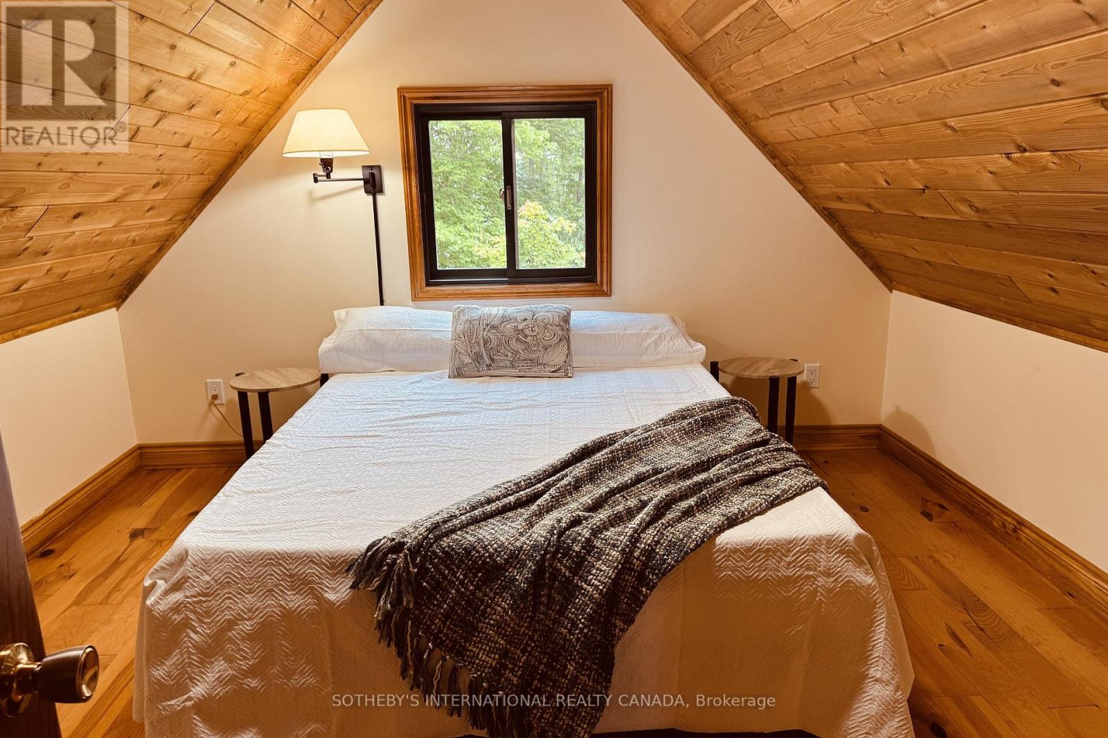 1074 Cooks Road Property Photo 18