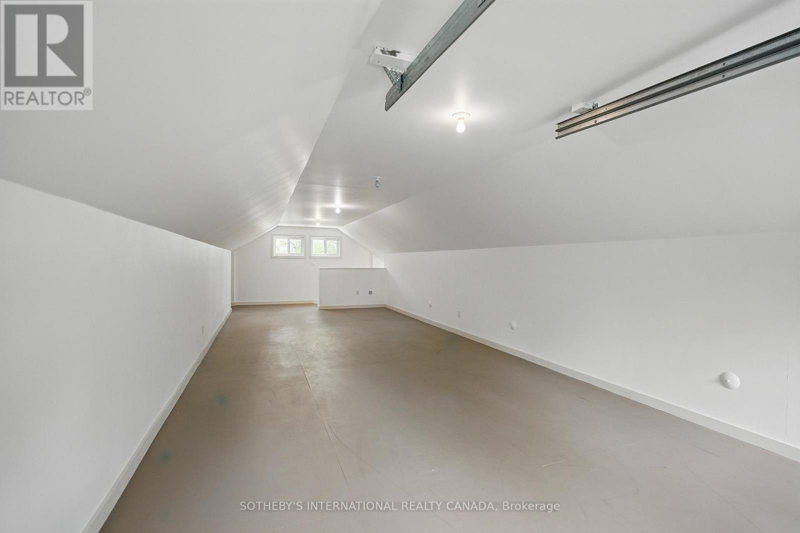 1074 Cooks Road Property Photo 23