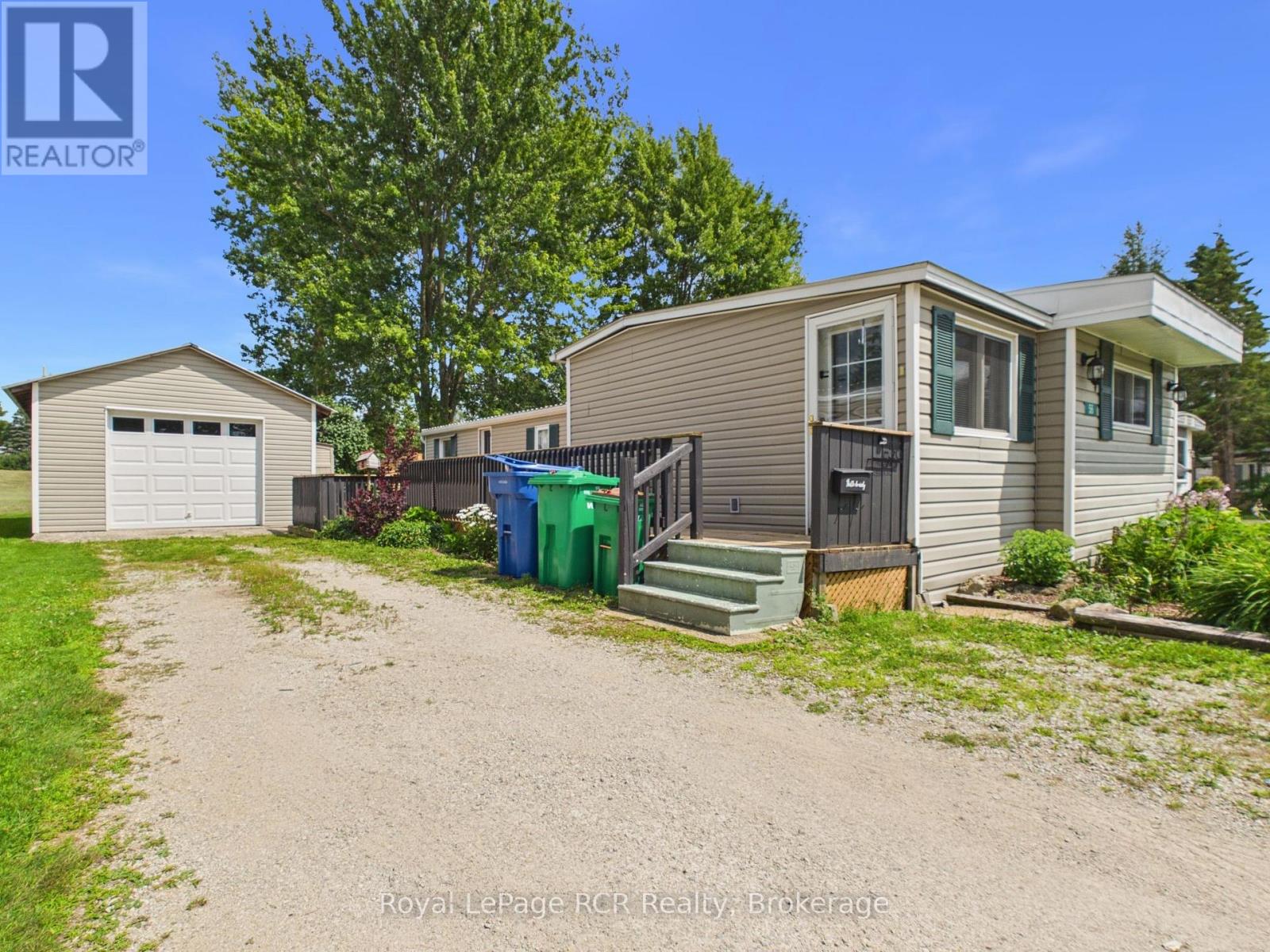 56 Sussex Square Property Photo 2