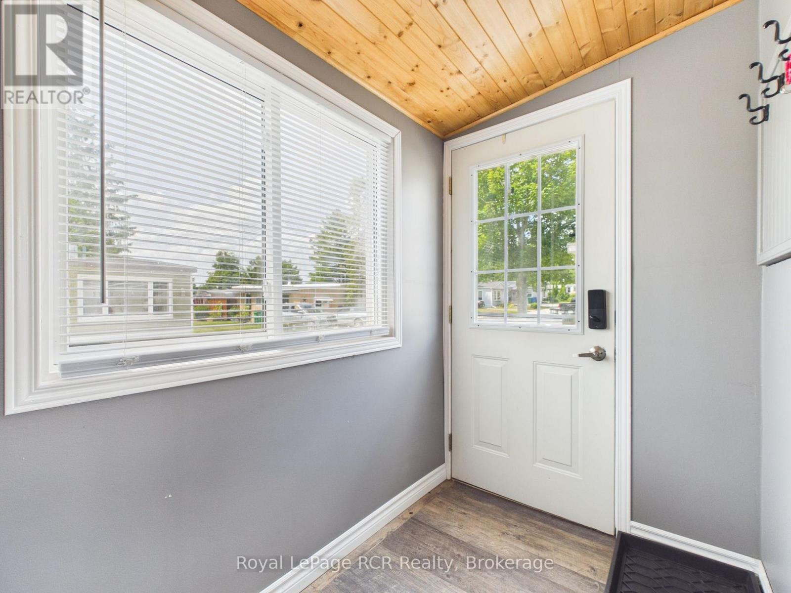 56 Sussex Square Property Photo 6