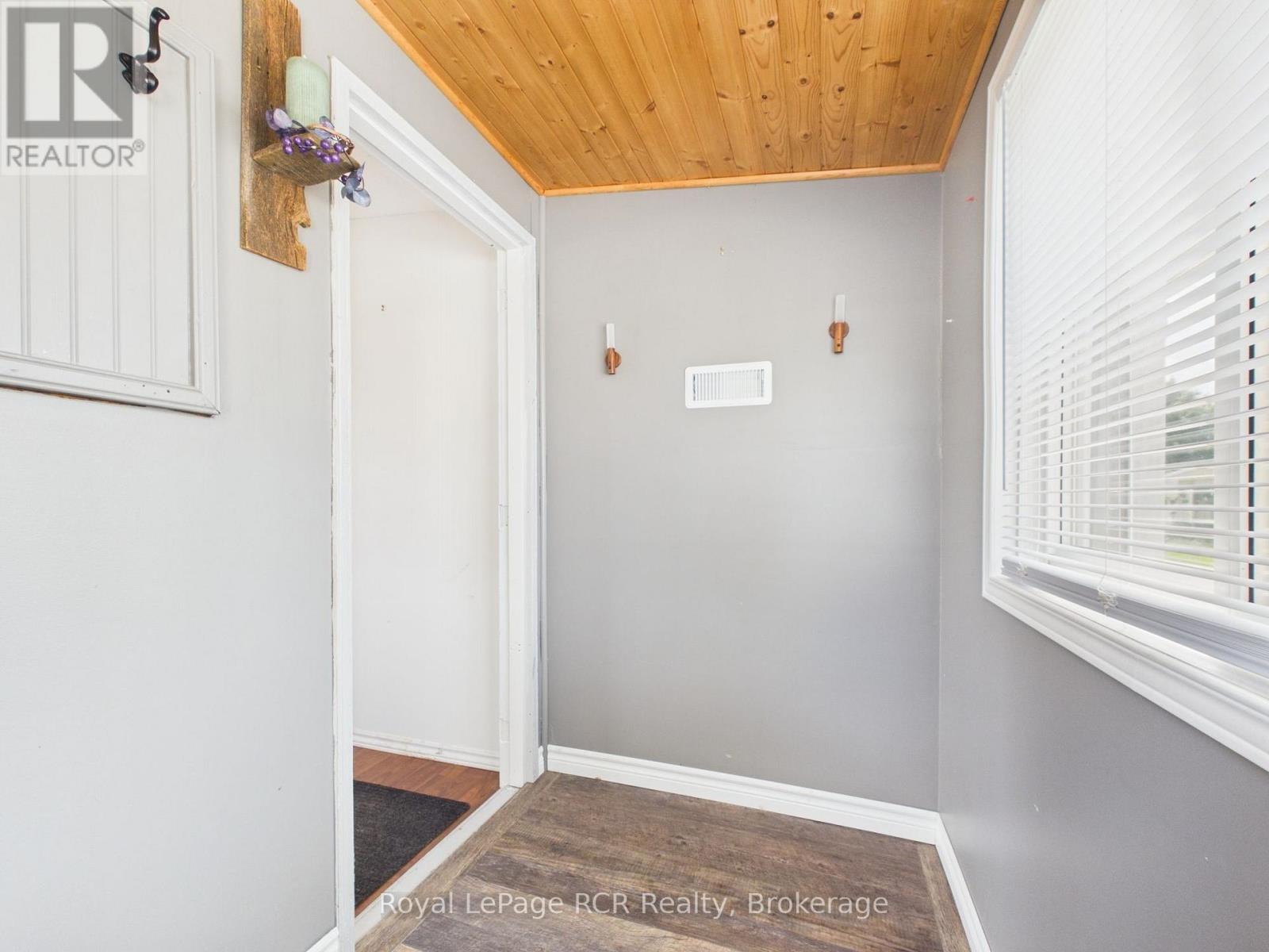 56 Sussex Square Property Photo 7