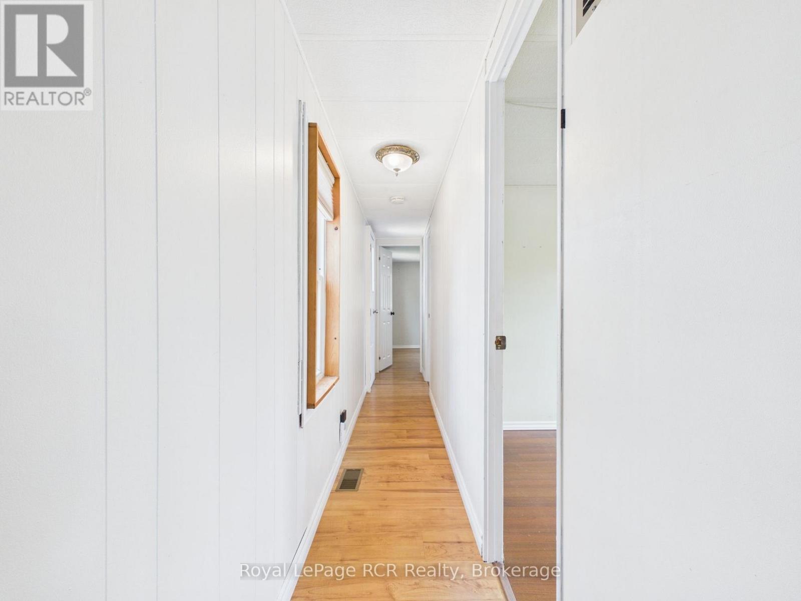 56 Sussex Square Property Photo 18