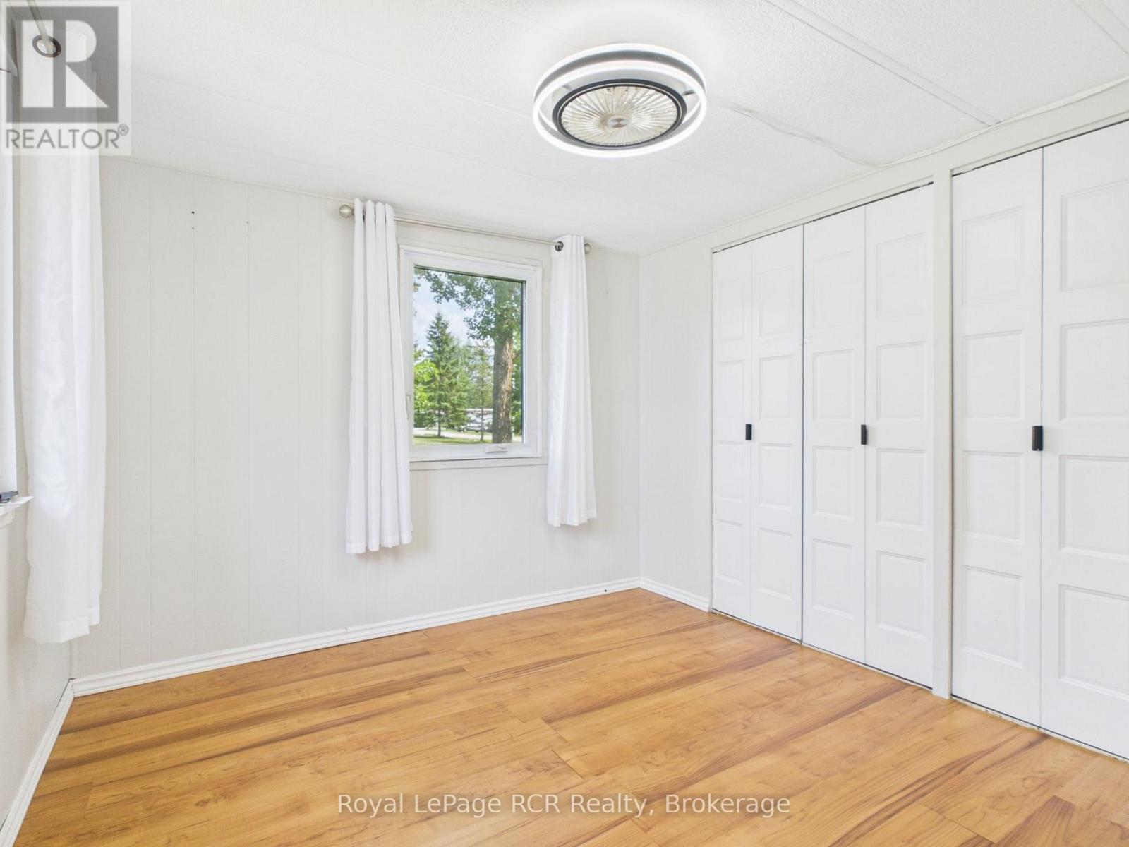 56 Sussex Square Property Photo 27