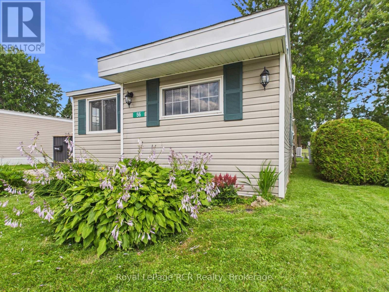56 Sussex Square Property Photo 32